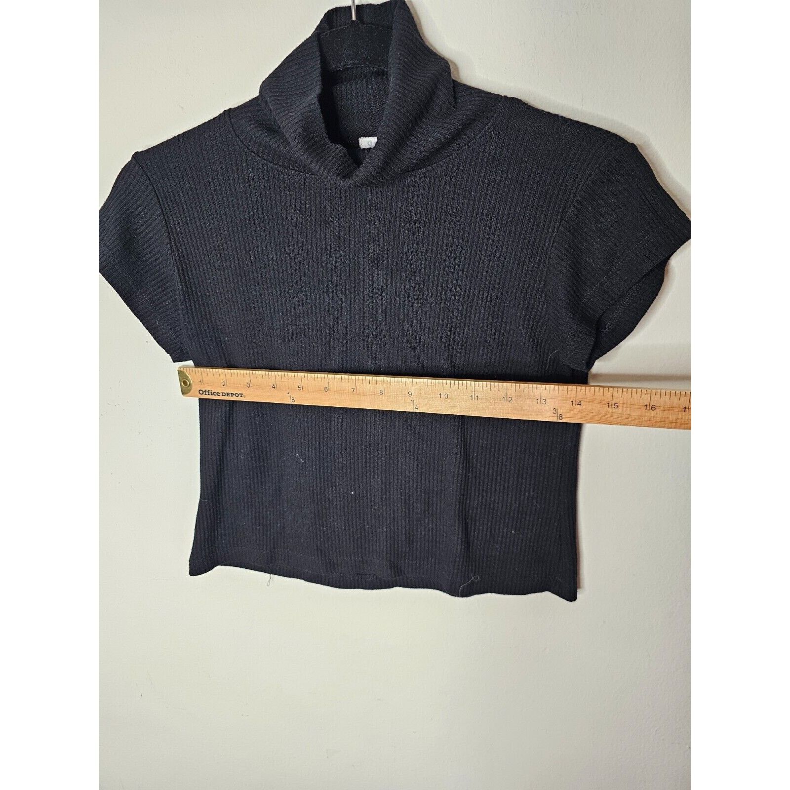 Other John Galt Black Fitted Ribbed Cropped Turtleneck Sweater OS Size ONE SIZE - 8 Thumbnail