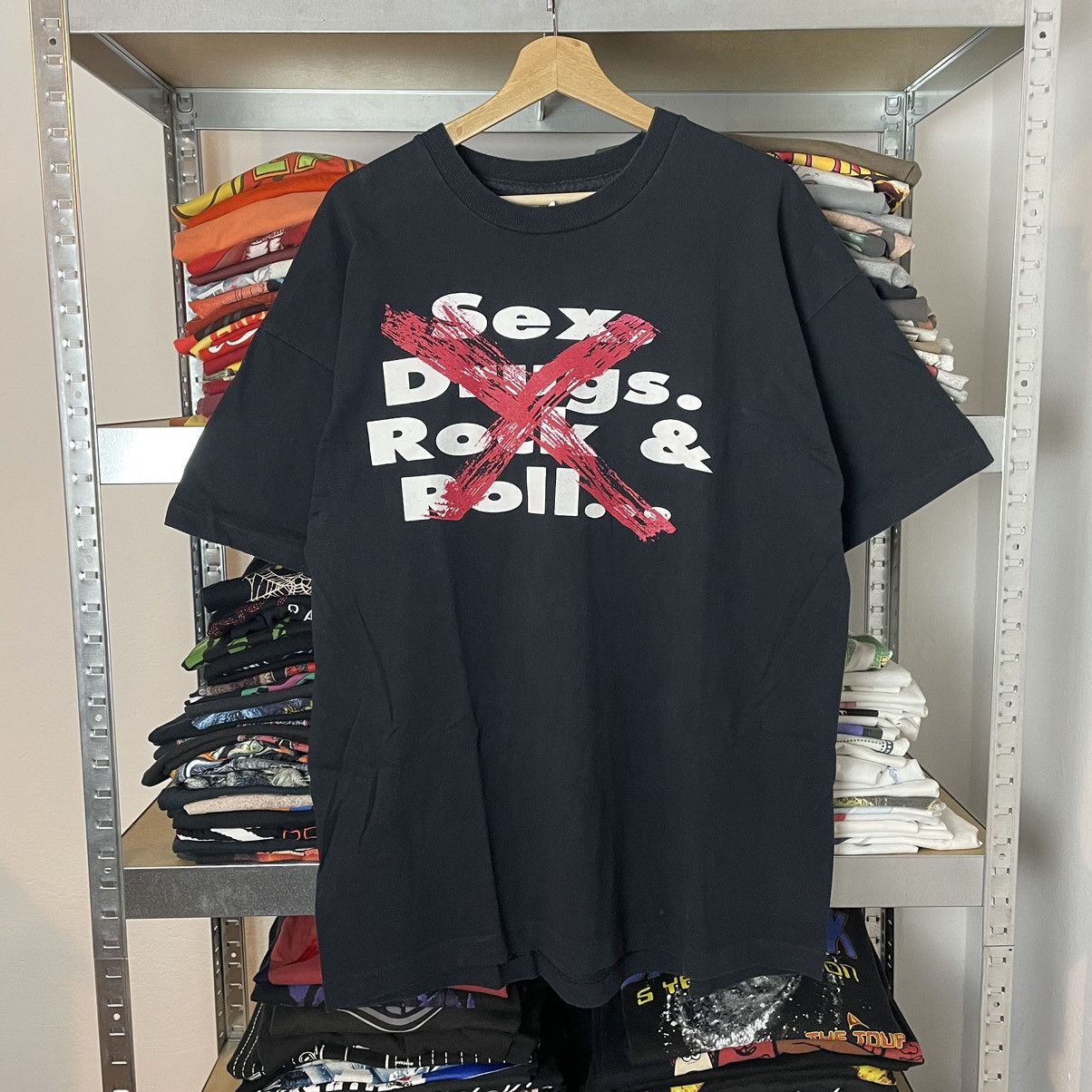 T-shirt Homme Sex Drugs Rock N Roll – Rouge, Taille S, Imprimé Musique, état Très Bon