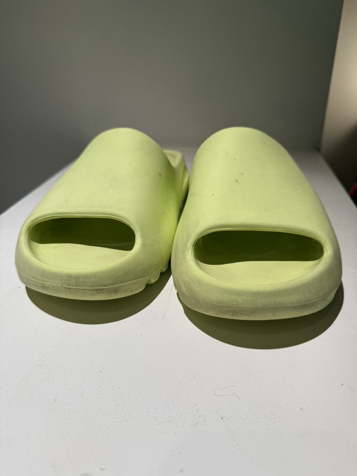 Yeezy Yeezy Slide Glow Green Size US 8 / EU 41 - 2 Thumbnail