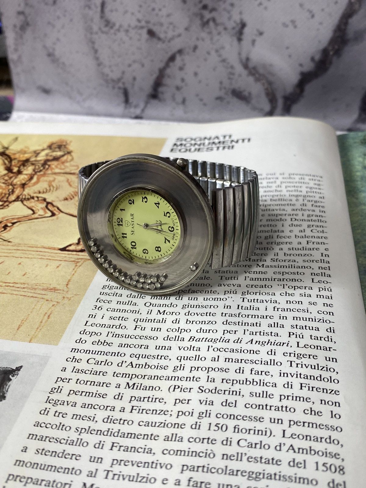 Japanese Brand Vintage Seastar Floating Crystals Watch Silver Y2K Style Size ONE SIZE - 1 Thumbnail