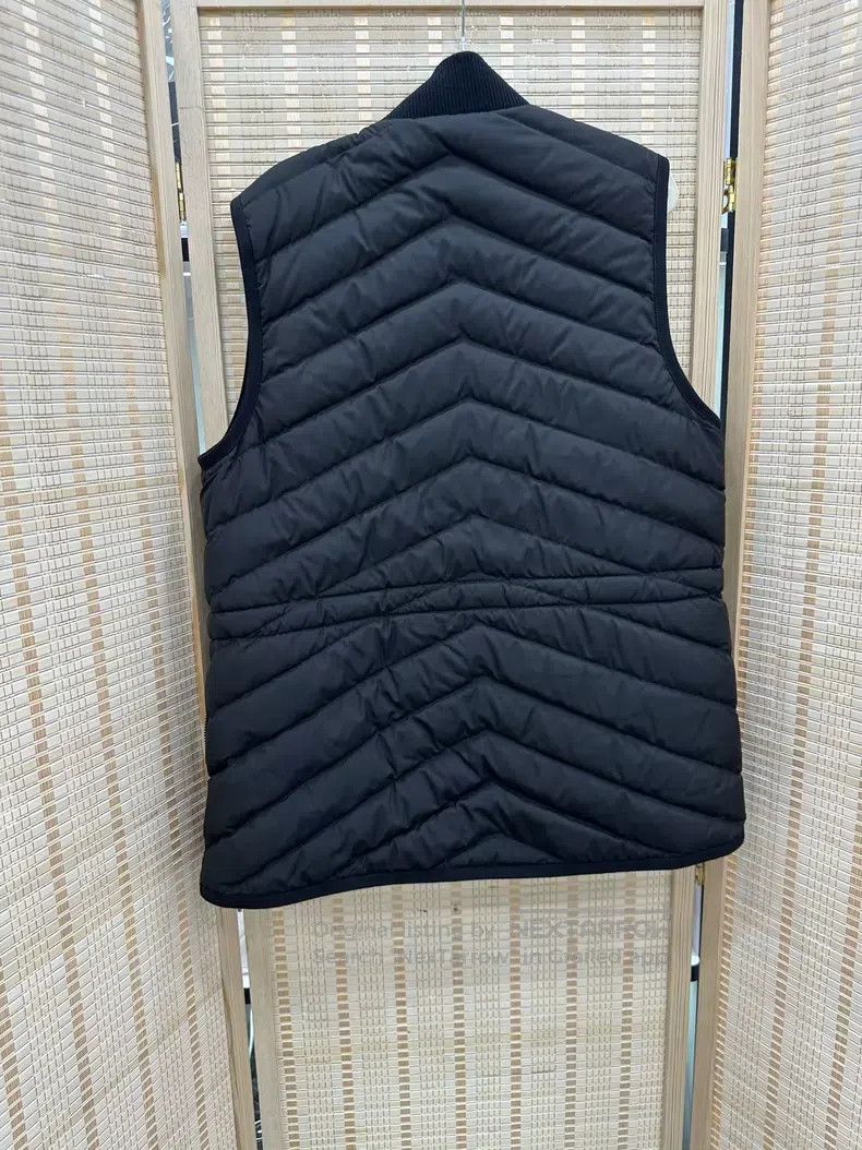 Hermes Hermes Badge lightweight goose down vest, black Size XS / US 0-2 / IT 36-38 - 2 Thumbnail
