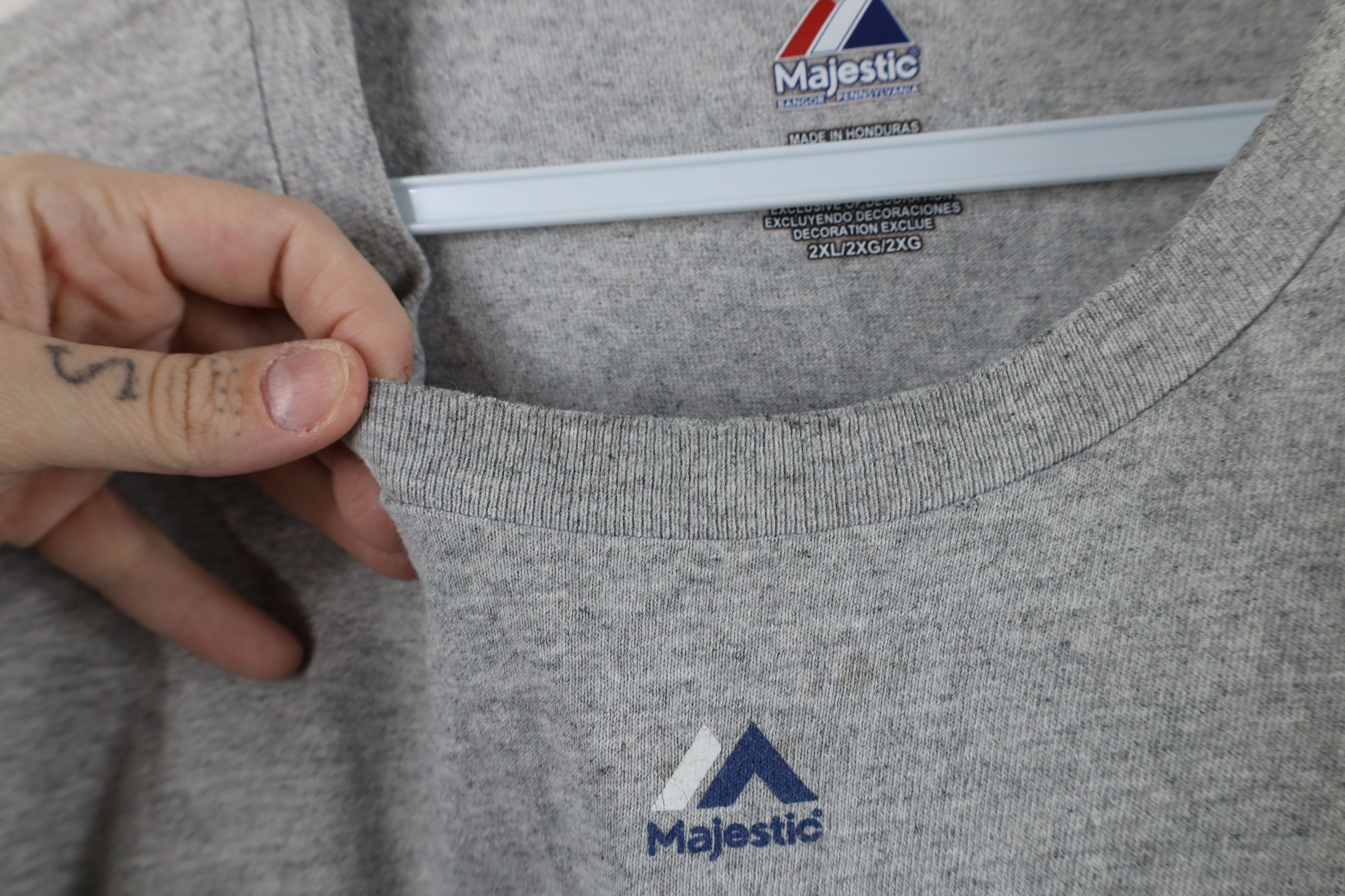 Majestic × Vintage Vintage Majestic Spell Out New York Yankees Baseball T-Shirt Size US XXL / EU 58 / 5 - 7 Thumbnail