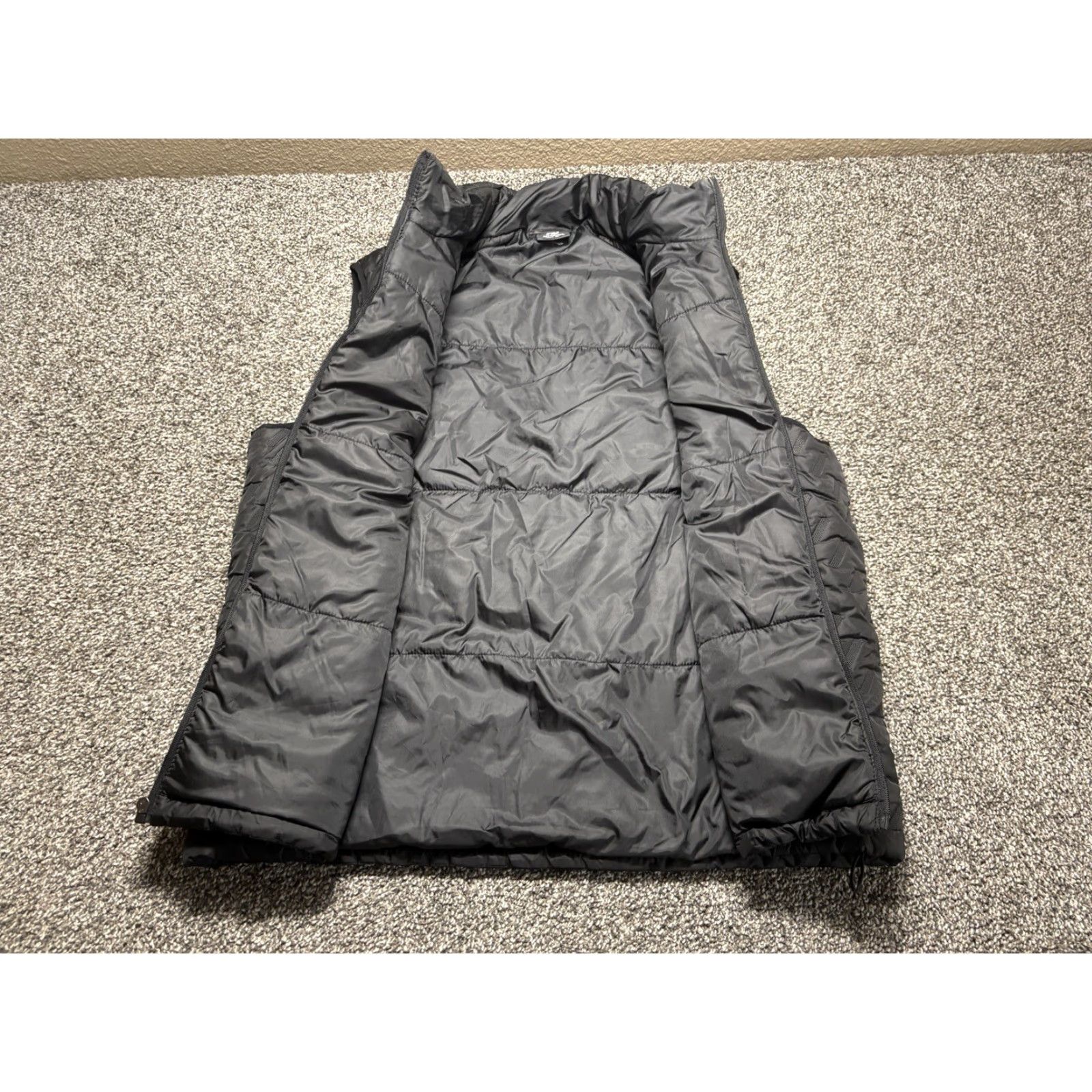 New Balance VINTAGE? (No) New Balance Puffer Vest Mens L Jacket Black Zip Up Ribbed Shirt? Size US L / EU 52-54 / 3 - 3 Thumbnail