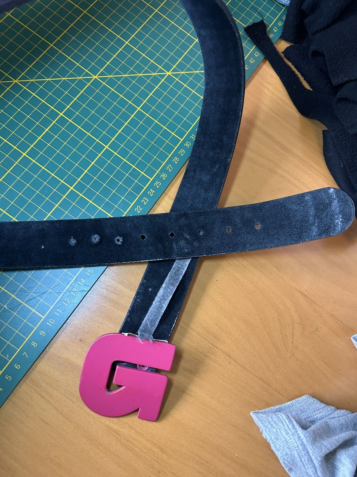 Burton Vintage Burton pink studded leather belt Size ONE SIZE - 12 Thumbnail