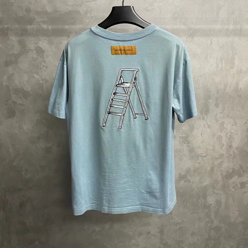 Louis Vuitton louis vuitton 23 latest blue embroidered tool logo short sl Size US L / EU 52-54 / 3 - 4 Thumbnail