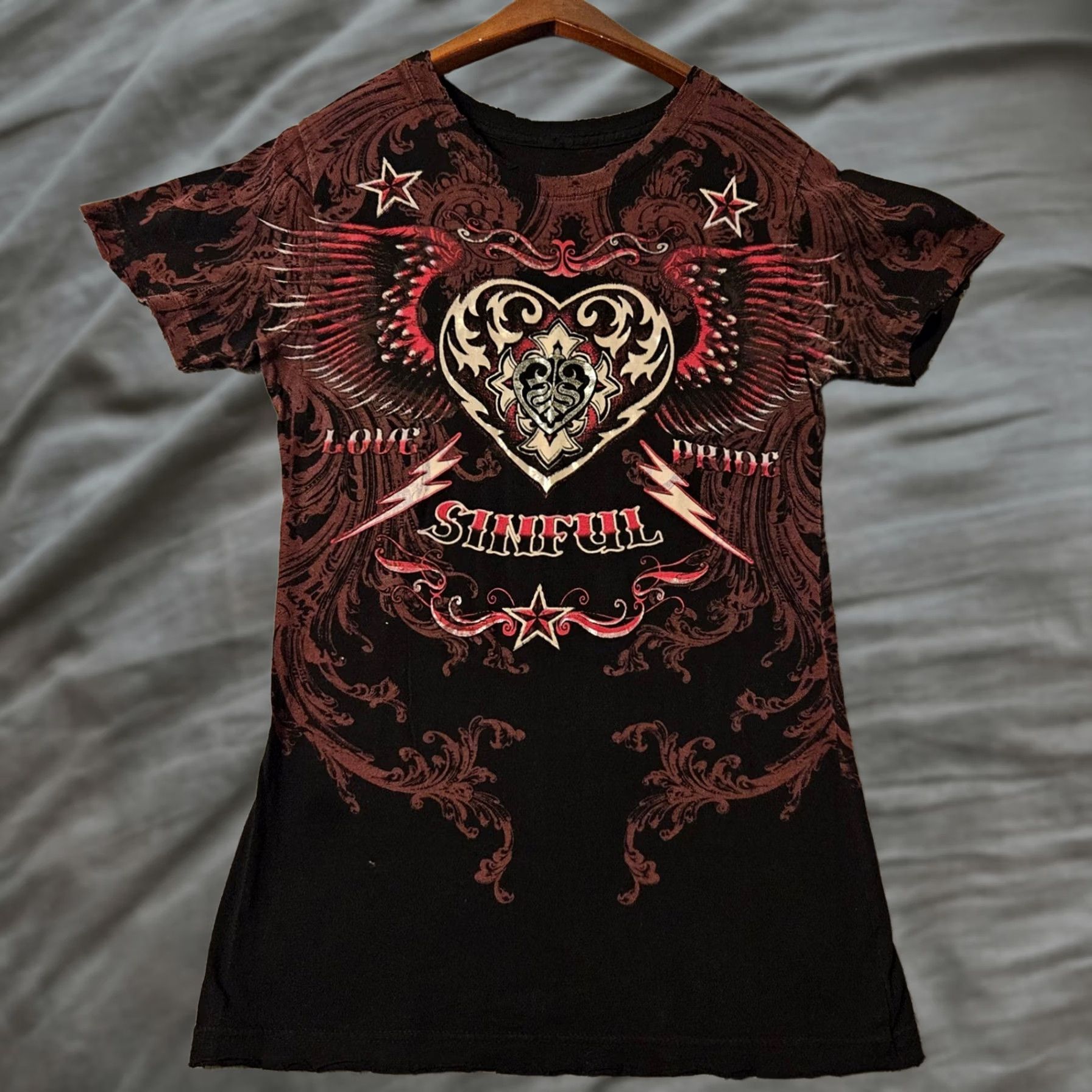 Affliction Sinful Affliction T-Shirt Womens Large Black Y2K Graphic Winged Heart MMA Style Size L / US 10 / IT 46 - 1 Thumbnail