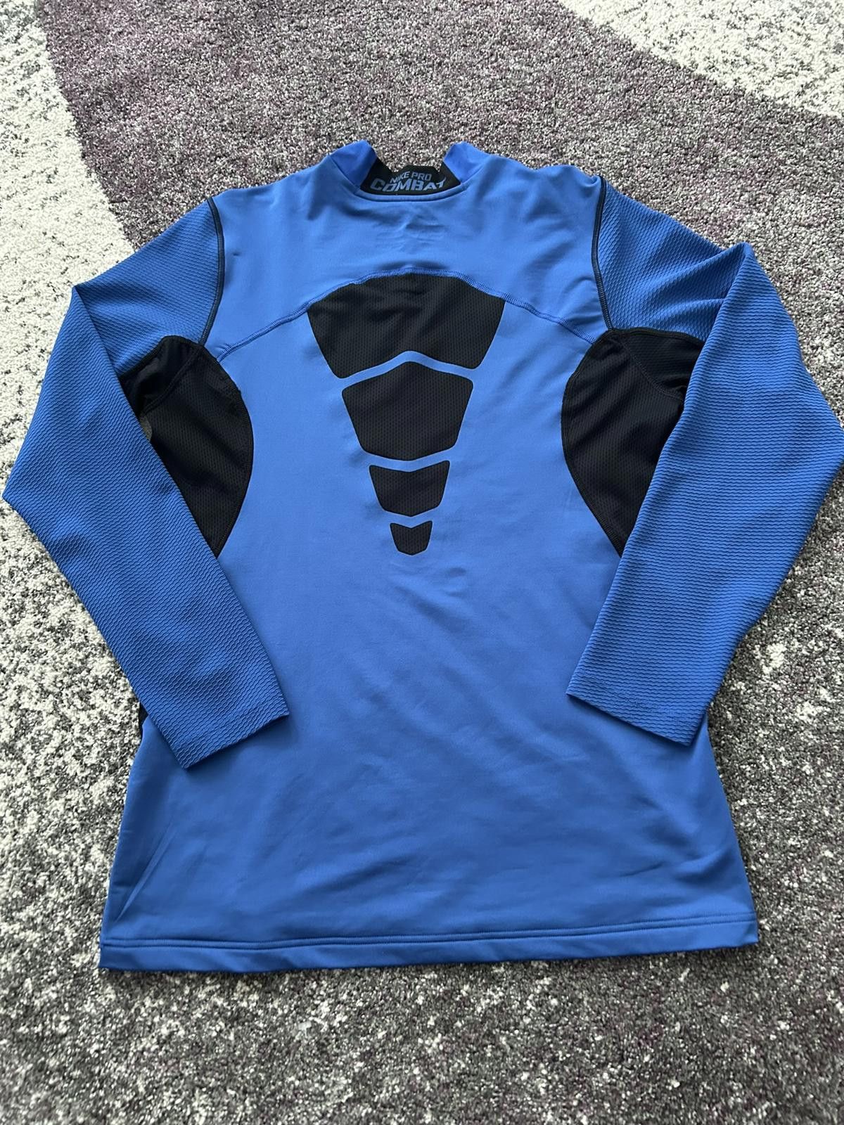 Nike Nike Pro Combat Hyperwarm Shield Long Sleeve Size US L / EU 52-54 / 3 - 7 Thumbnail