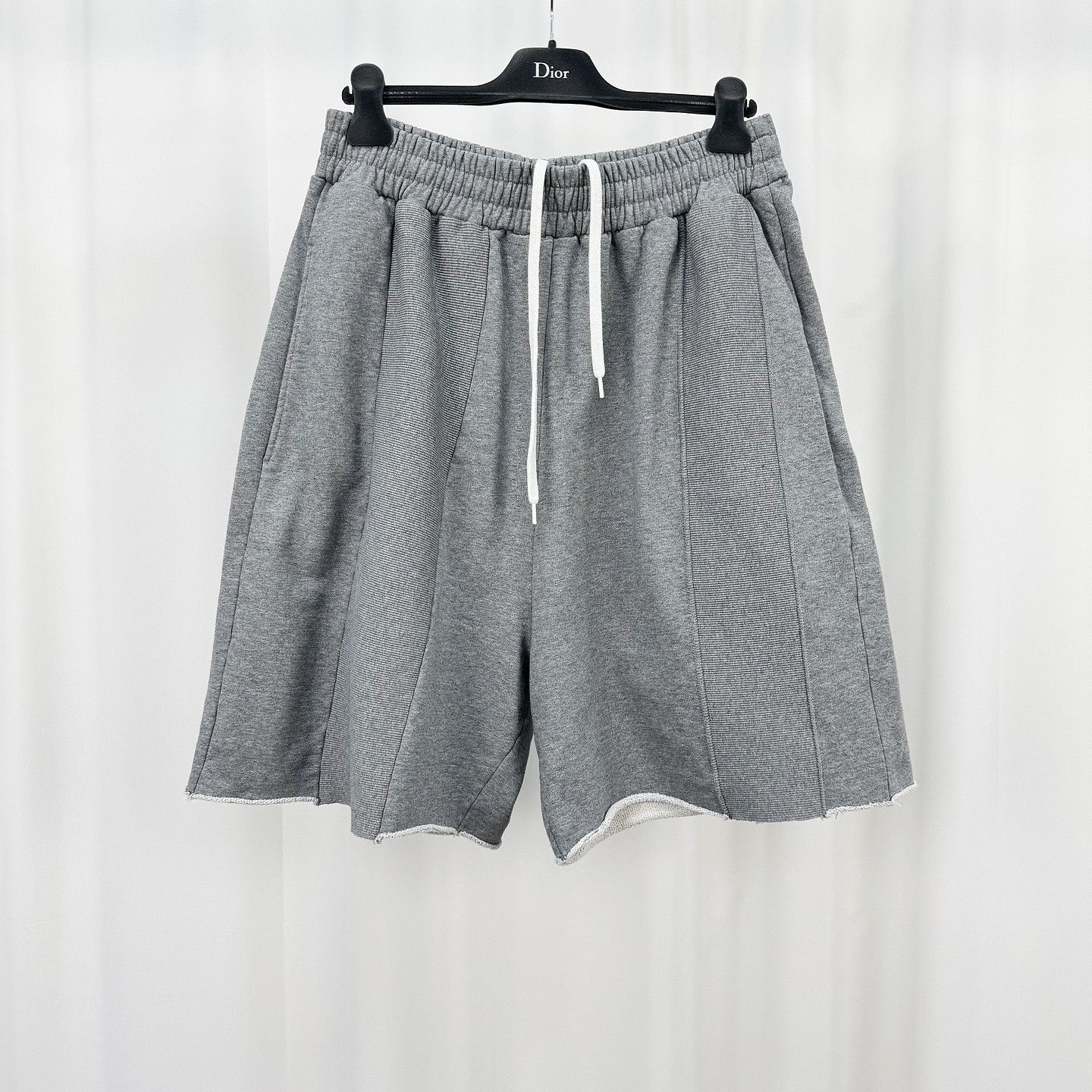 MM6 MM6 Maison Margiela Gray Jersey Shorts Size M Size US 32 / EU 48 - 1 Thumbnail