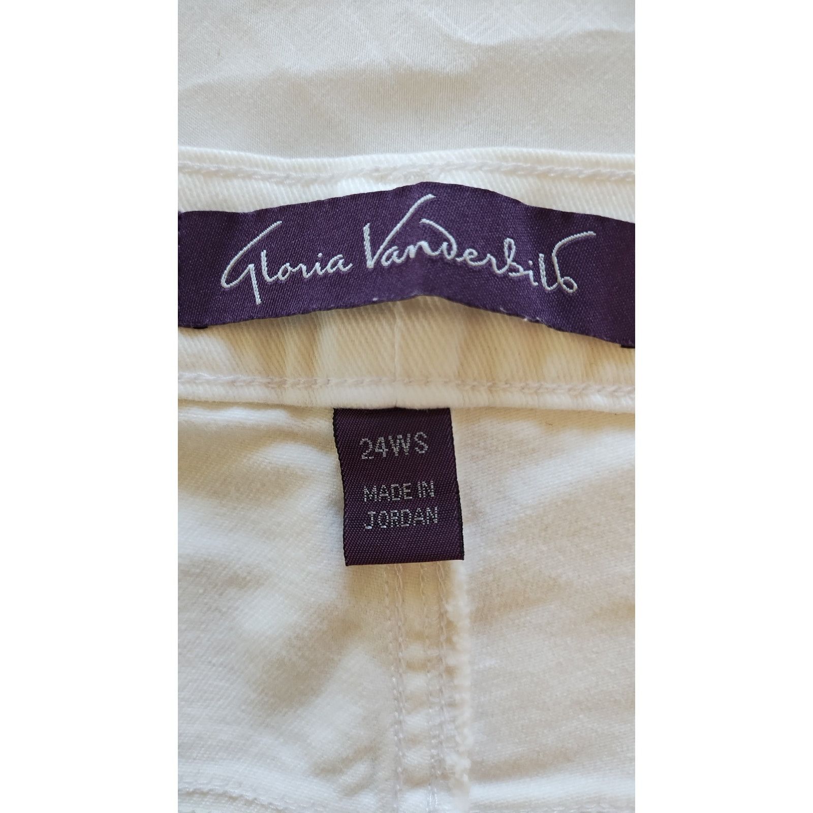 Gloria Vanderbilt NWT Gloria Vanderbilt Slimming Jeans Women Size 24W White Size 24" / US 00 / IT 34 - 9 Thumbnail