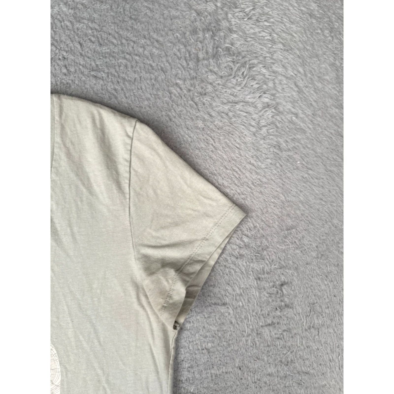 The North Face The North Face Shirt Women S Gray V-Neck Cotton Blend Basic Casual Short Sleeve T-Shirt Mens Womens Size S / US 4 / IT 40 - 2 Thumbnail