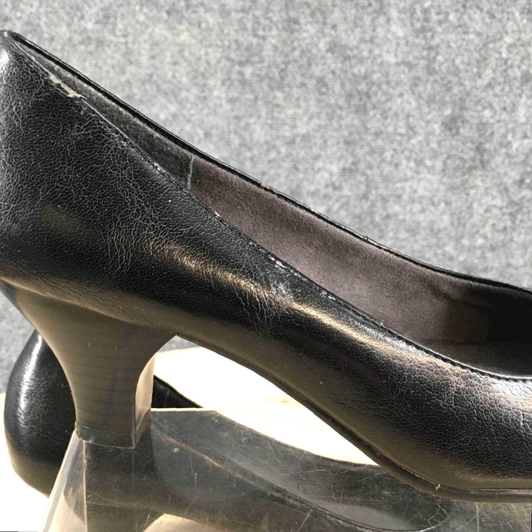 Vintage Aerosoles Wise Guy Pumps Leather Black Slip On Mid Heels Womens 9.5M Casual Pumps Current Size 9.5 M Black Leather Size US 10 / IT 40 - 4 Thumbnail