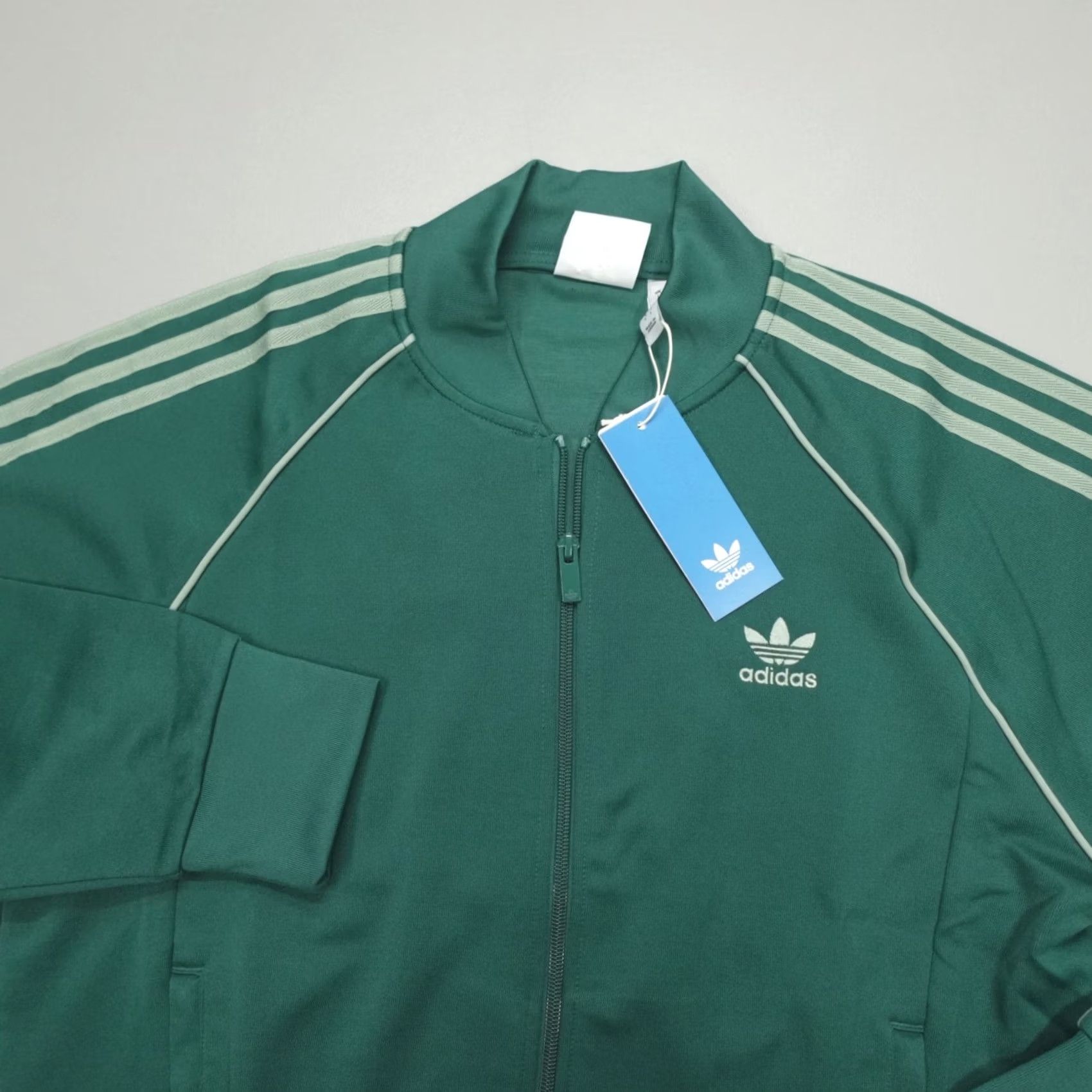 Adidas adidas Adicolor Classics SST Track Jacket Men L Green JC9922 Jacket Long Sleeve Zip Pockets Solid Logo Size US L / EU 52-54 / 3 - 2 Thumbnail