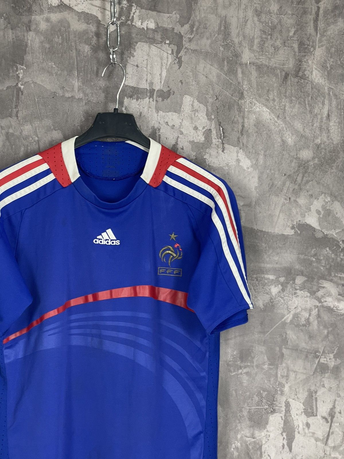 Vintage VINTAGE FRANCE 2007 HOME FOOTBALL SHIRT SOCCER JERSEY Size US M / EU 48-50 / 2 - 4 Thumbnail