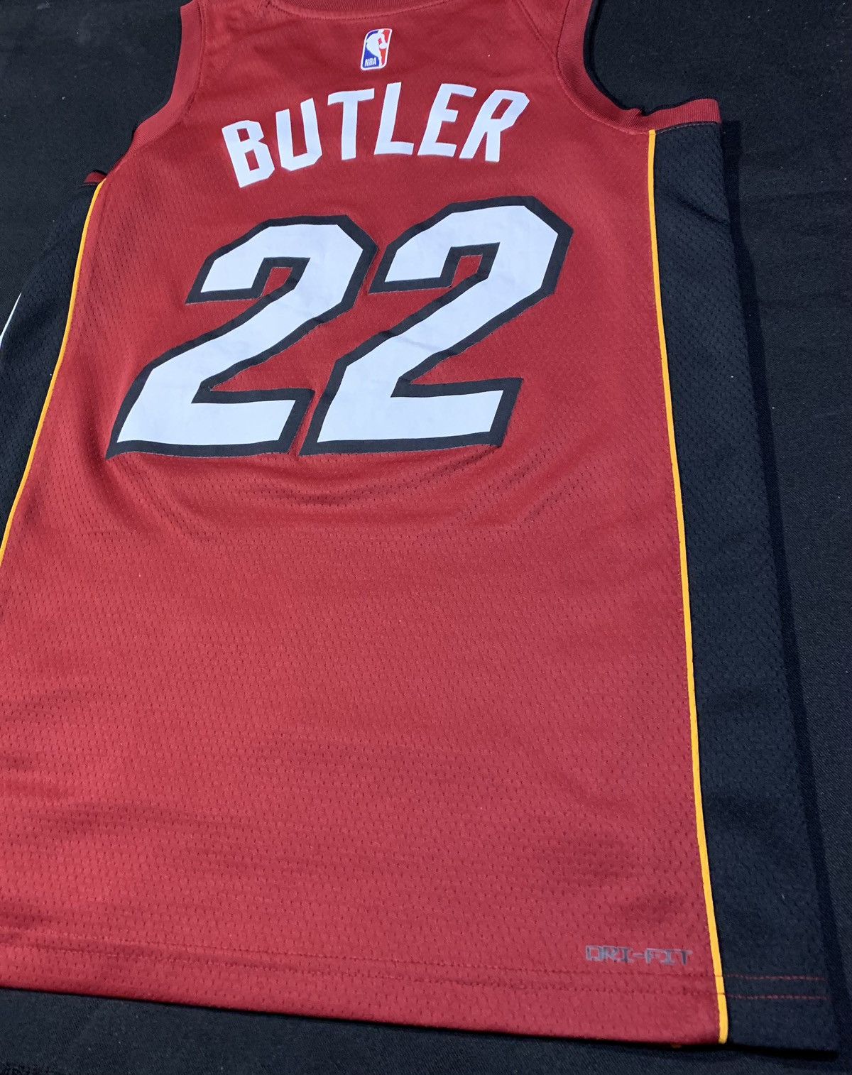 Jordan Brand × NBA Air Jordan Jimmy Butler #22 Miami Heat Jersey Size S Size US S / EU 44-46 / 1 - 11 Thumbnail