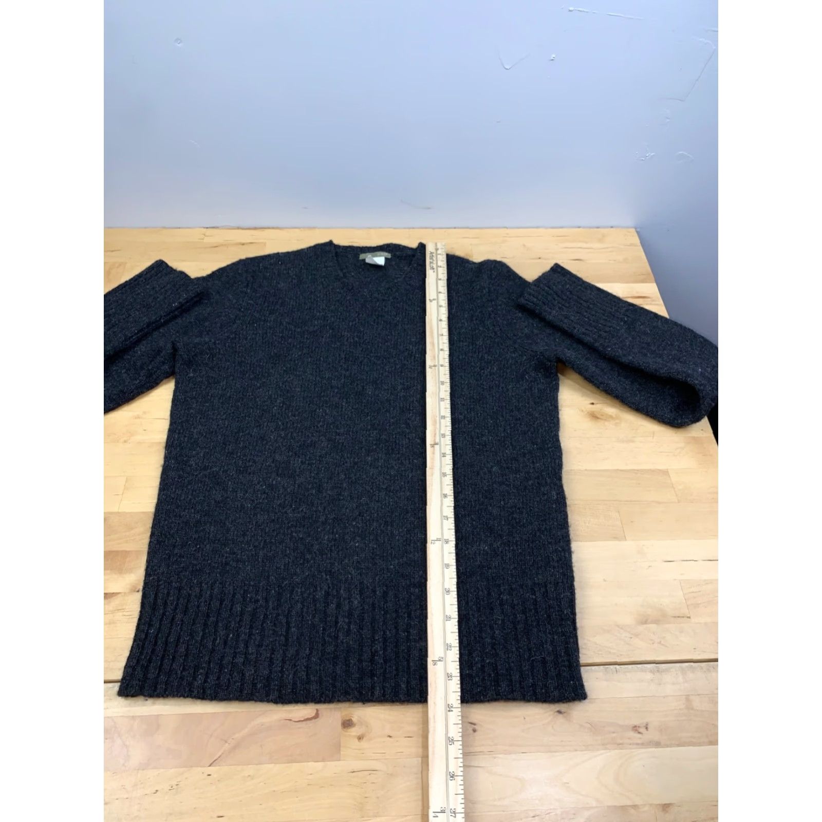 J.Crew J.CREW Wool Sweater Mens M Gray 100% Wool Crew Neck Long Sleeve Pullover Regular Fit Knit Casual Winter Fall Size US M / EU 48-50 / 2 - 4 Thumbnail