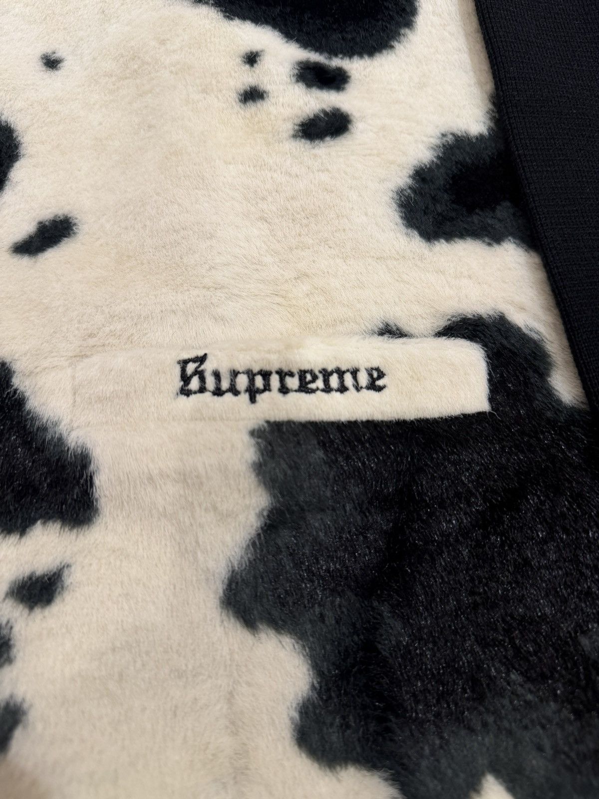 Supreme Supreme Cow Print Cardigan - Black Size US XL / EU 56 / 4 - 4 Thumbnail