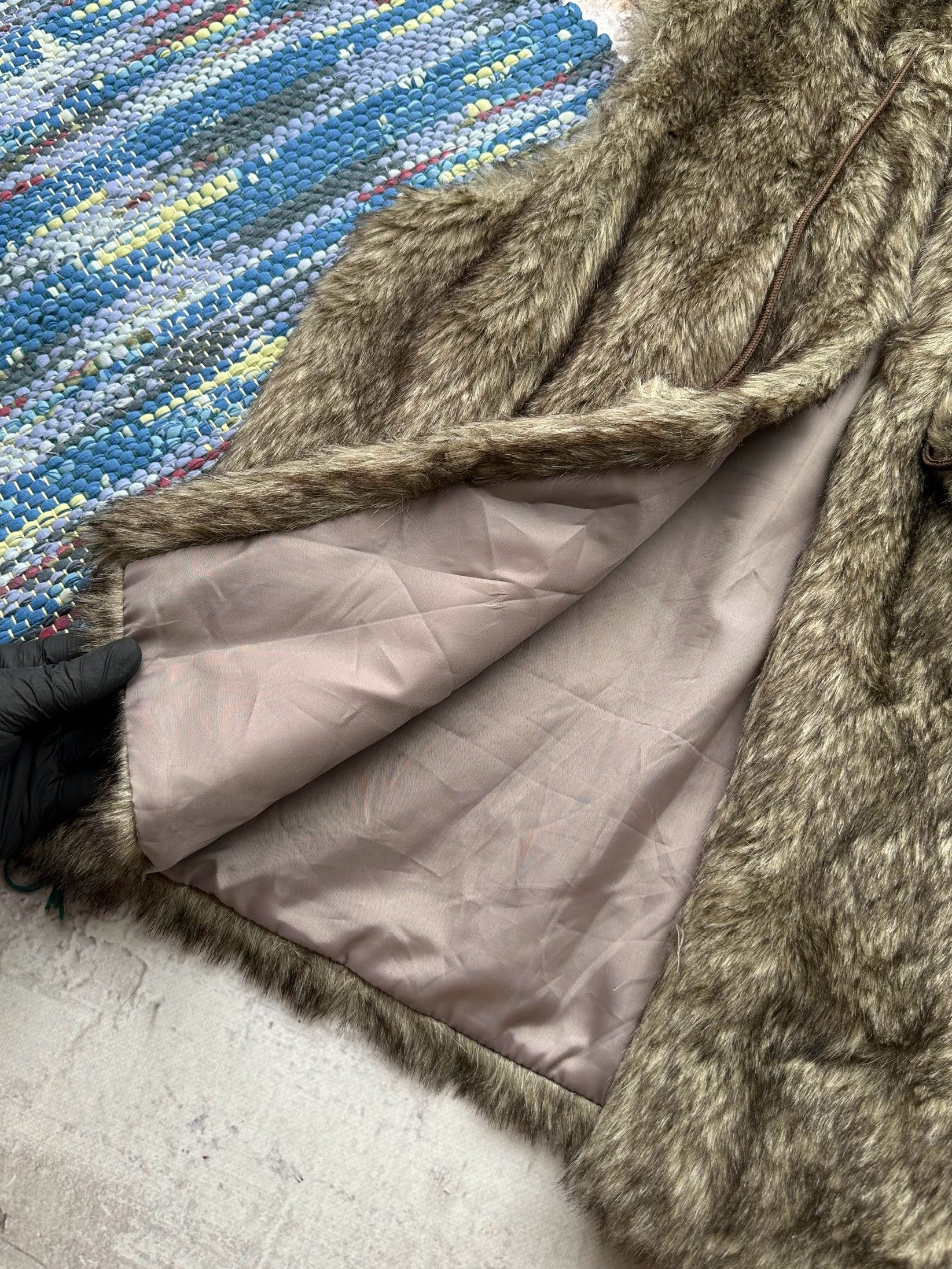 Vintage Vintage Faux Fur Vest A91(495) Size M / US 6-8 / IT 42-44 - 2 Thumbnail