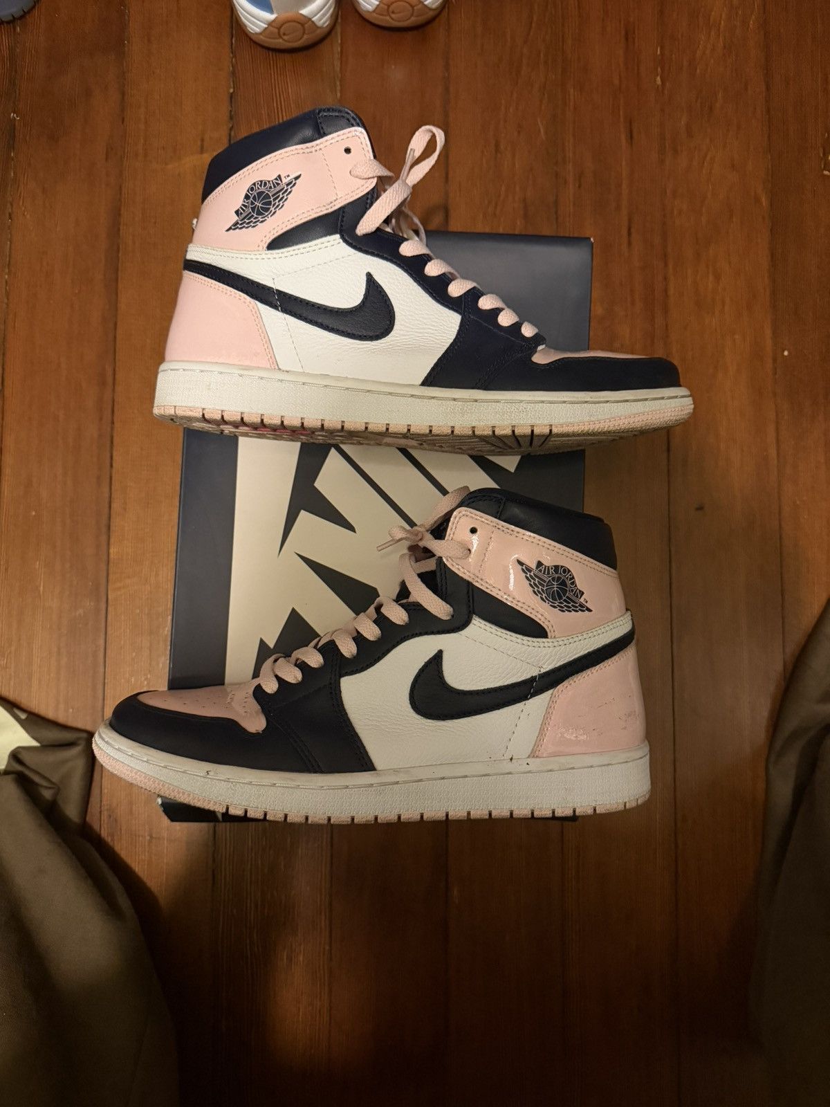 Jordan 1 High OG Bubblegum