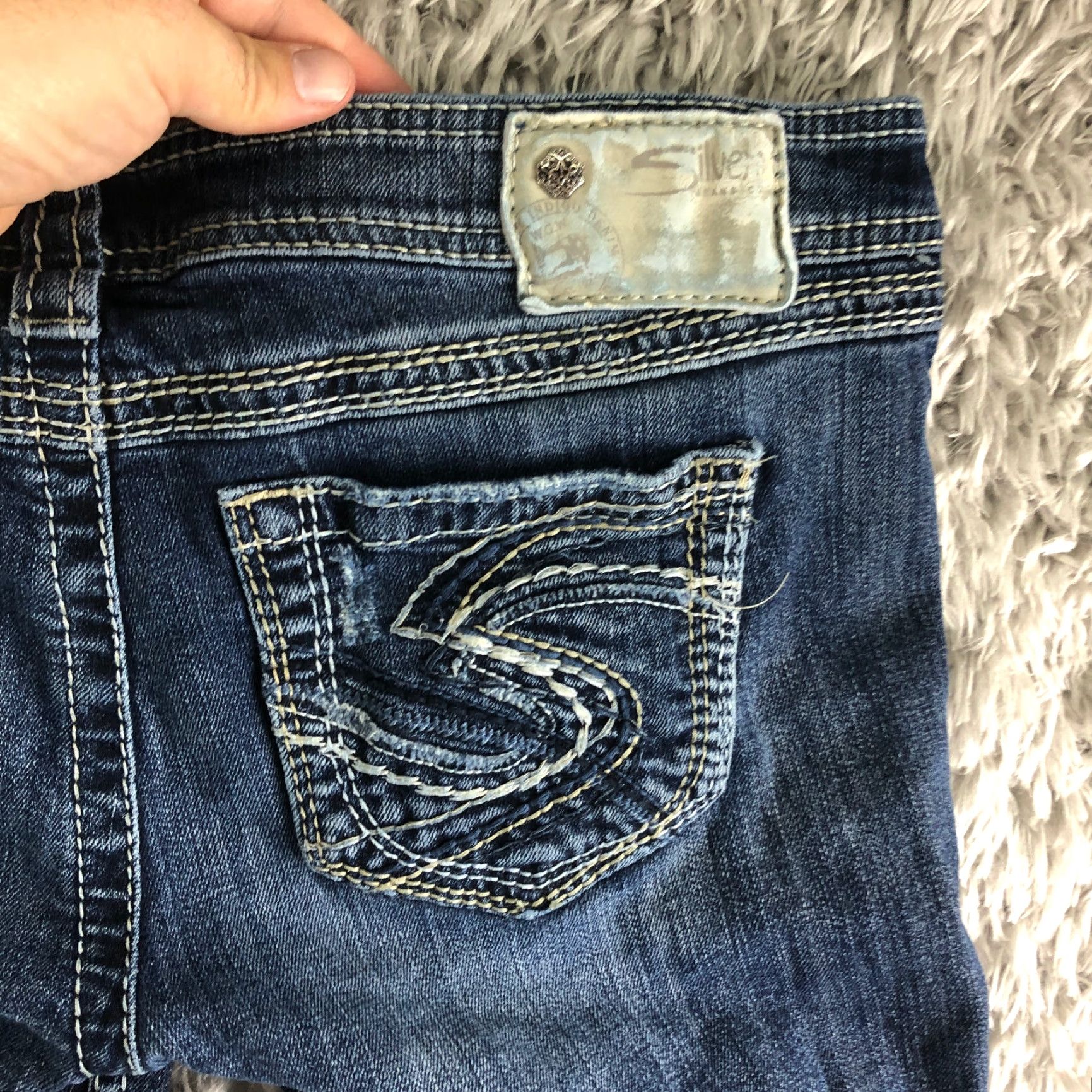 Silver Jeans Co. VINTAGE Silver Jeans Womens Twisted Capri Jeans W29 Mid Rise Dark Wash Blue Denim Capris Mens? Size 29" - 6 Thumbnail
