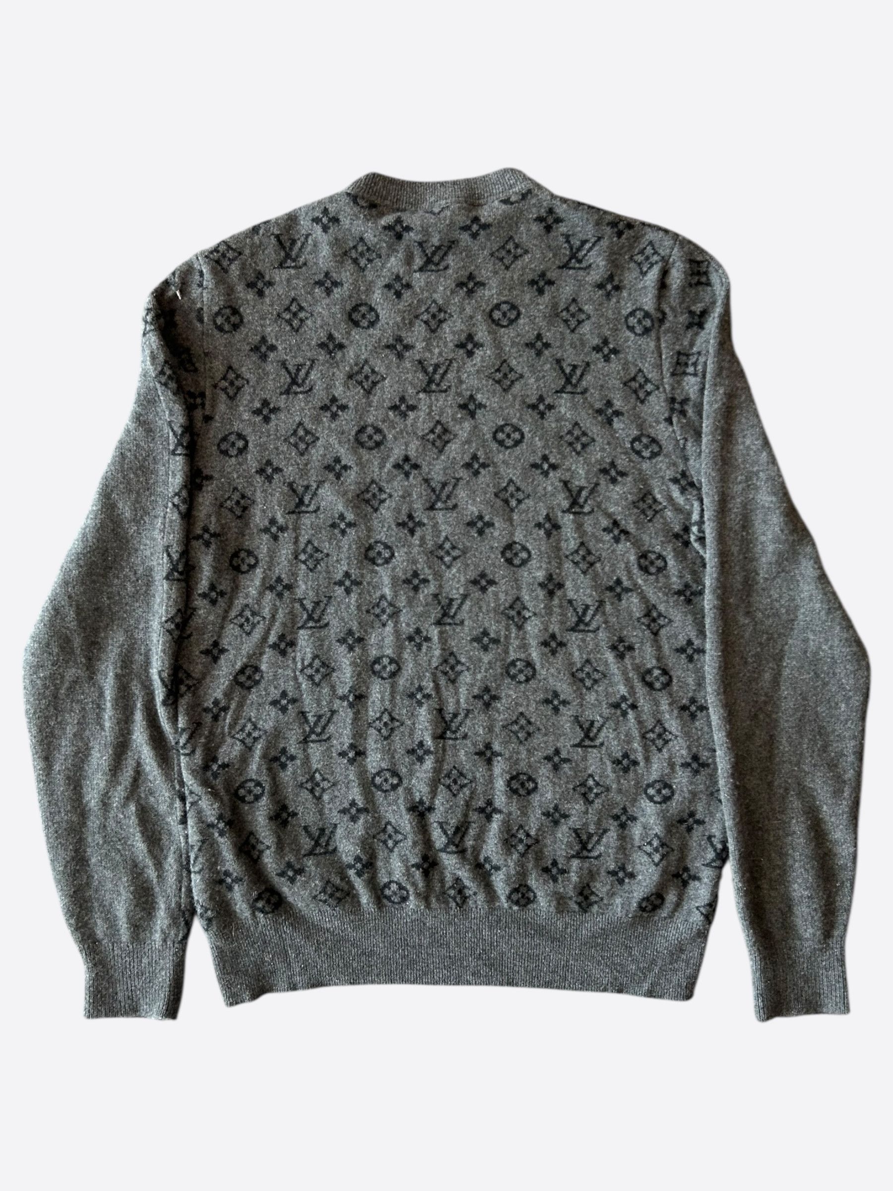 Louis Vuitton Louis Vuitton Grey & Black Monogram Cashmere Sweater Size US M / EU 48-50 / 2 - 2 Thumbnail