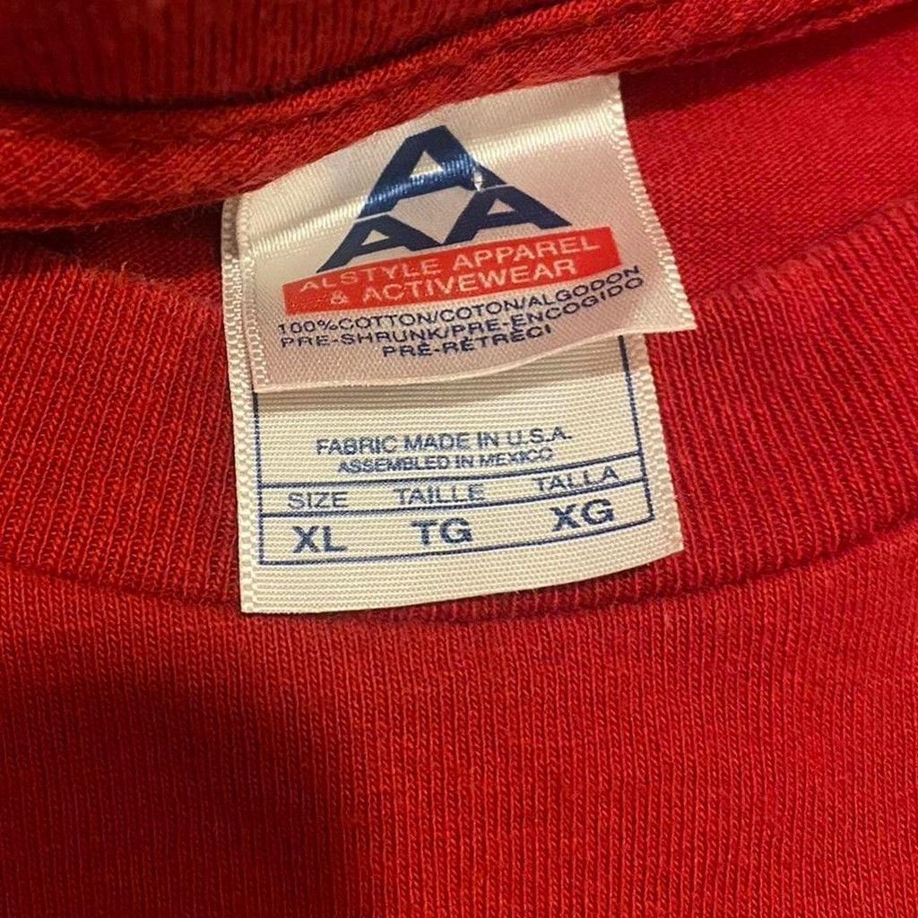 Other Corona 2004 Tis the Season tee size XL Size US XL / EU 56 / 4 - 3 Thumbnail