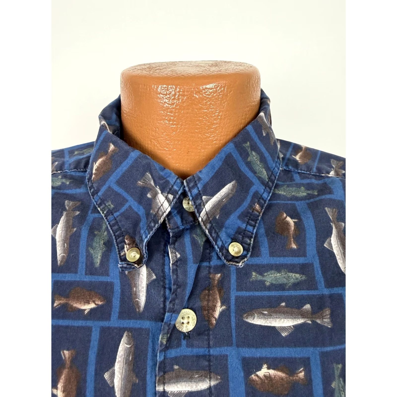Vintage VINTAGE Columbia Shirt Men M Button-Up Geometric Fish Outdoor 90s Dad Blue Cotton Size US M / EU 48-50 / 2 - 4 Thumbnail