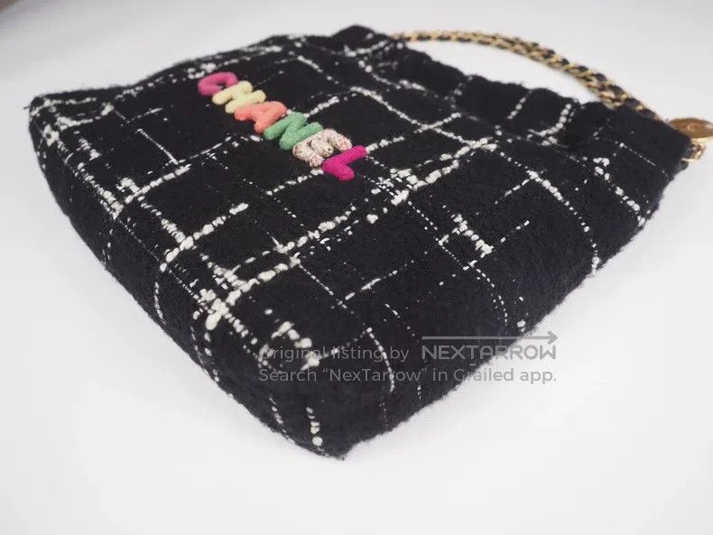 Chanel Chanel Black and White Herringbone 22BAG Medium Size Color Size ONE SIZE - 4 Thumbnail