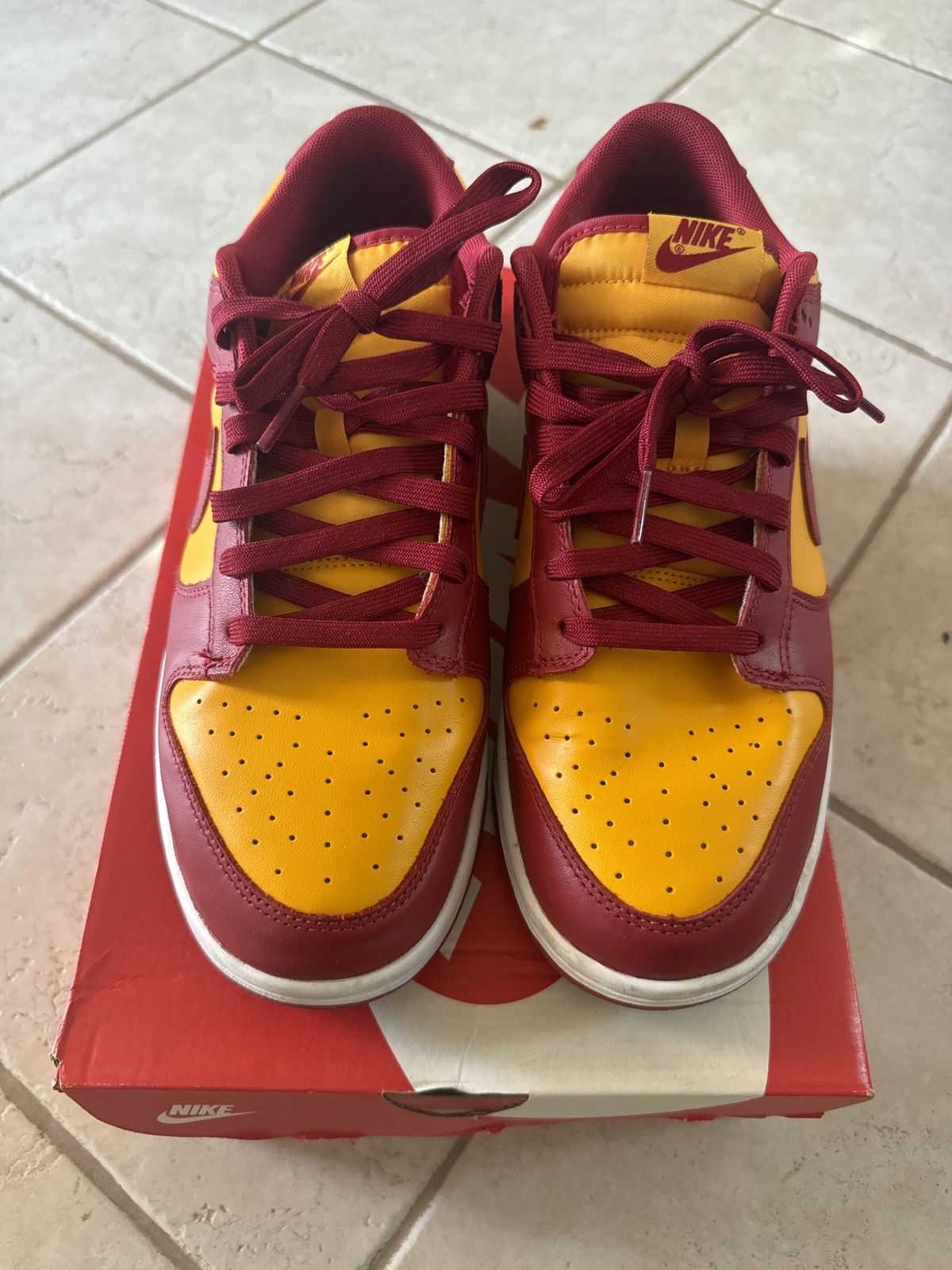 Nike Nike dunk low USC colors Size US 10.5 / EU 43-44 - 1 Thumbnail