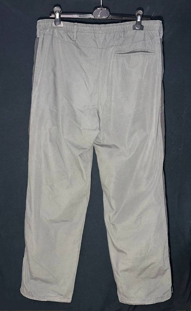 Nike × Vintage Nike Vintage Windbreaker Track Pants pockets logo zip Y2K Size US 32 / EU 48 - 4 Thumbnail