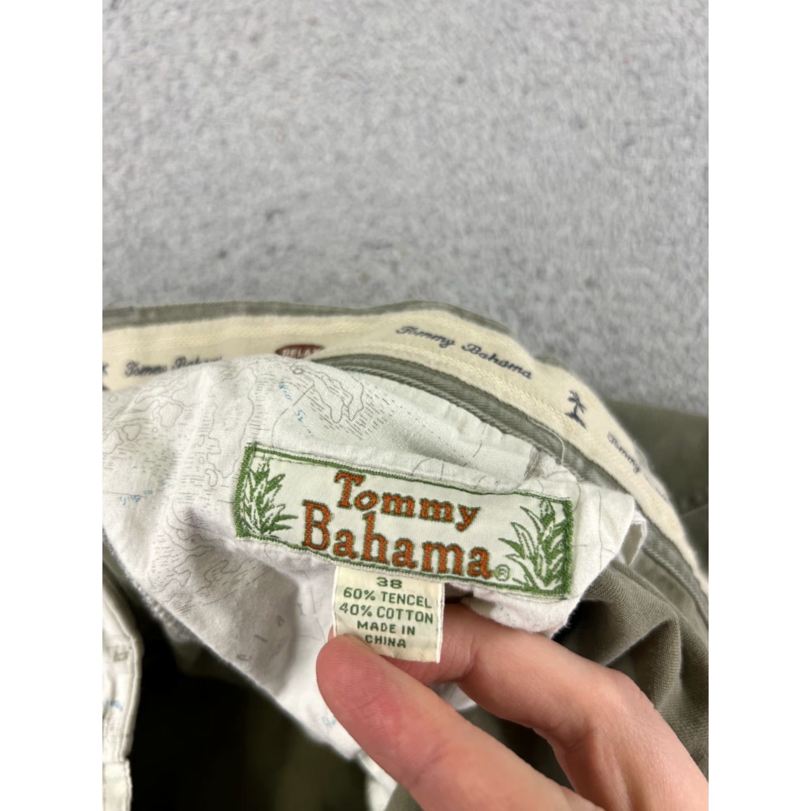 Tommy Bahama Tommy Bahama Shorts Adult 38 Green Cotton Tencel Flat Front Beach Vacation Golf Mens Size US 38 / EU 54 - 7 Thumbnail