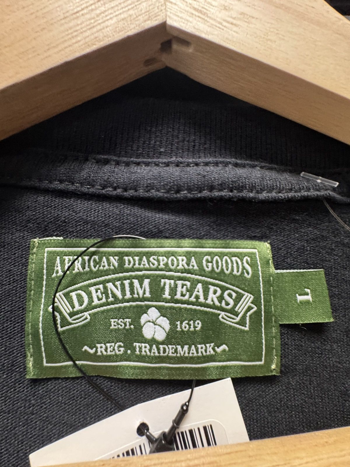 DENIM TEARS Denim Tears Floral Logo Tee Black Size US L / EU 52-54 / 3 - 5 Thumbnail