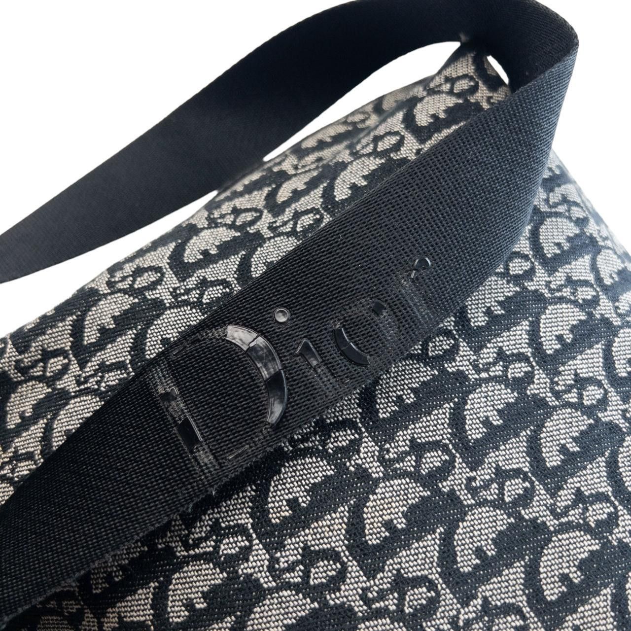 Dior Vintage Dior Monogram Cross Body Bag Size ONE SIZE - 6 Thumbnail