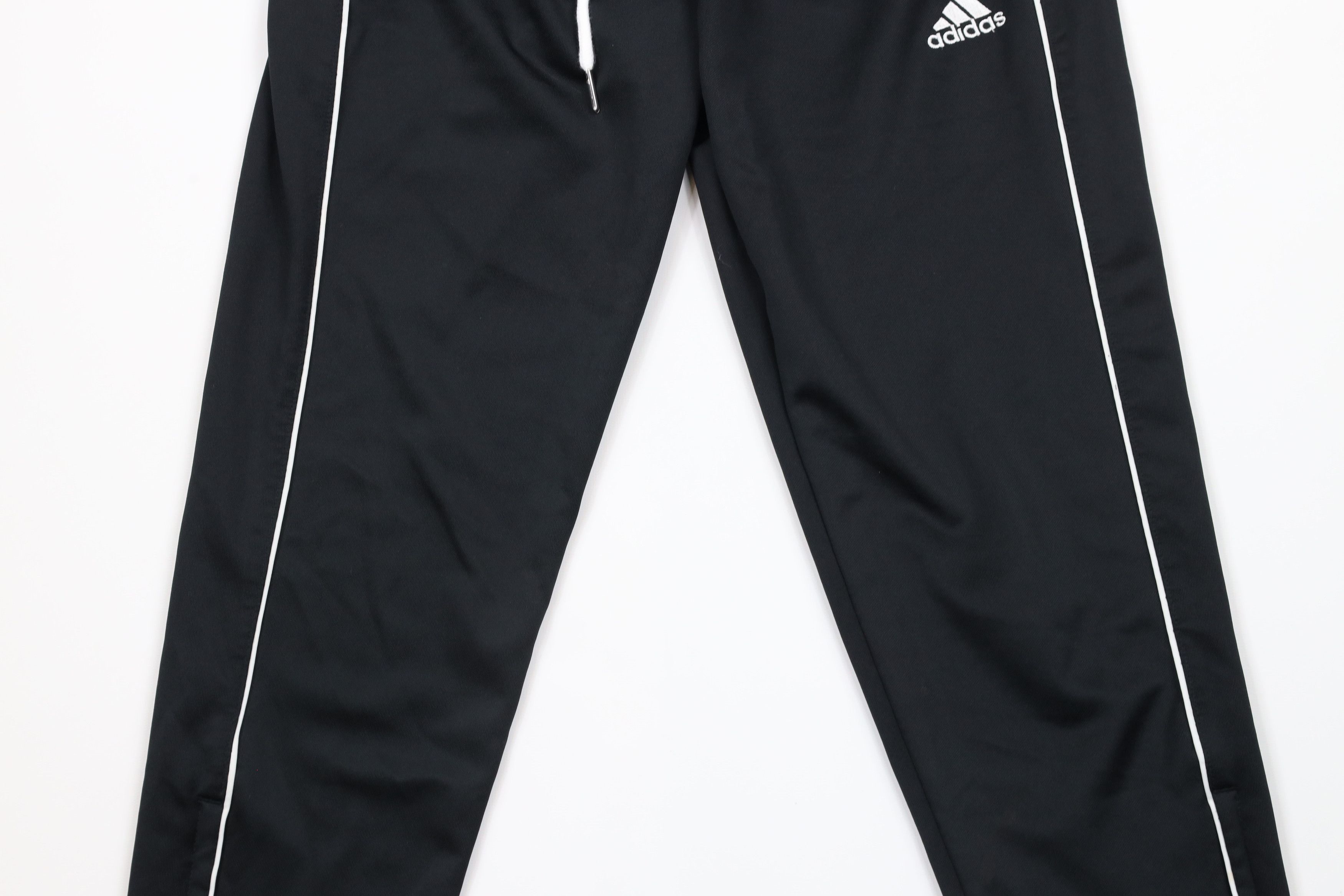 Adidas × Vintage Vintage Adidas Tapered Leg Warm Up Soccer Pants Black Size US 34 / EU 50 - 3 Thumbnail