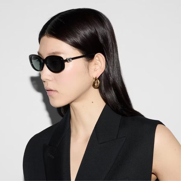 Gucci NEW Gucci GG1684SA 001 Grey Unisex Oval Sunglasses GG 1684SA Size ONE SIZE - 11 Thumbnail