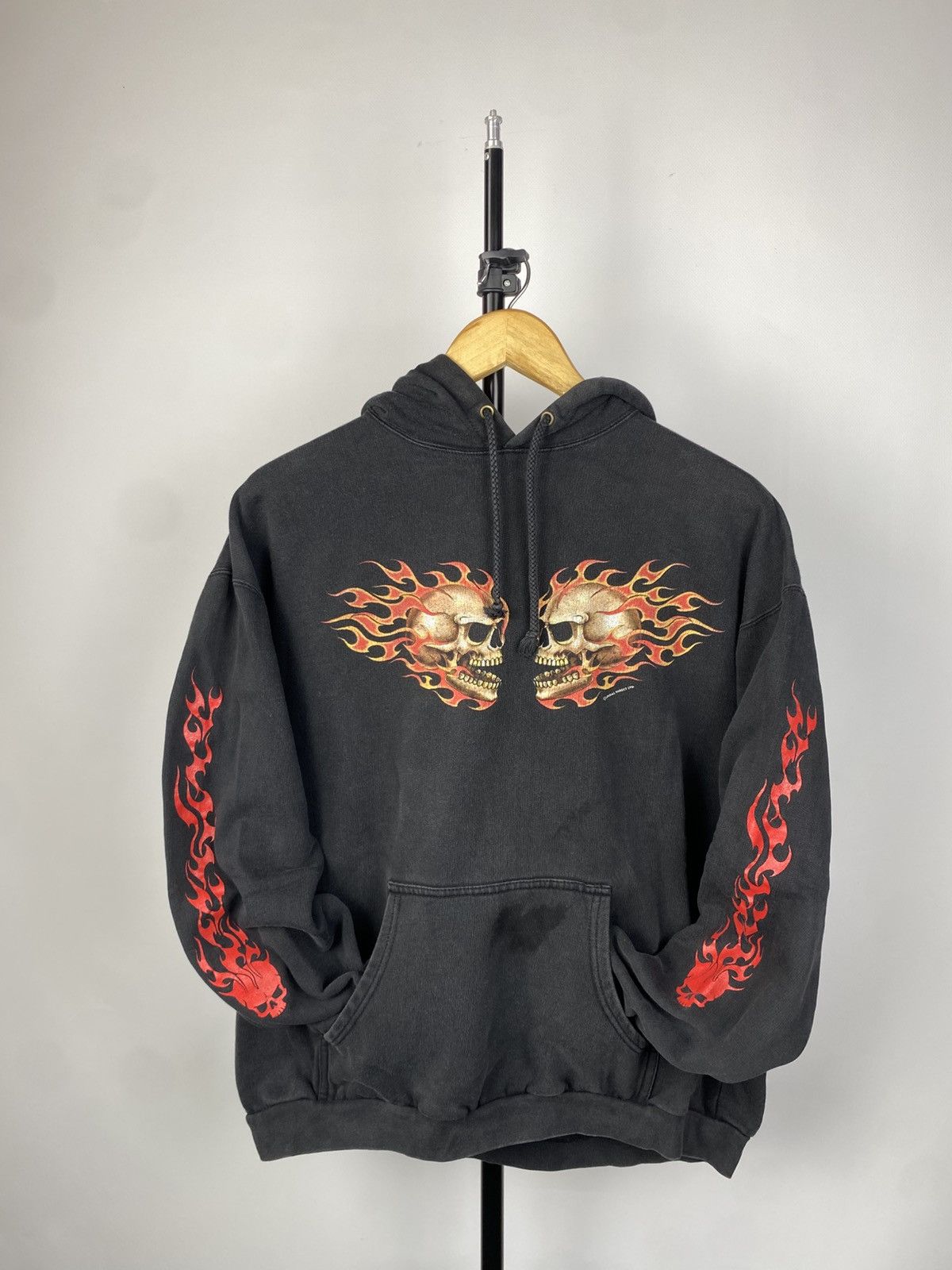 Japanese Brand × Vintage Vintage 90s Y2K Faded Flame Skull Spiral Hoodie Size US S / EU 44-46 / 1 - 1 Thumbnail