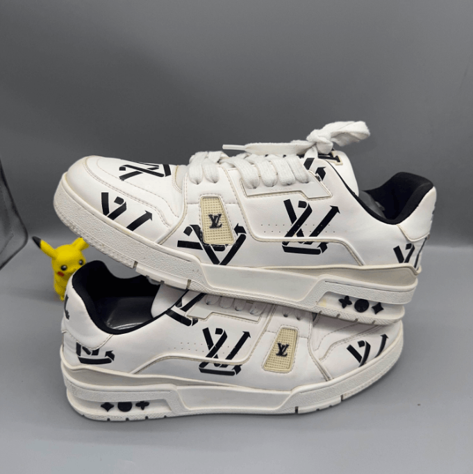 Louis Vuitton Louis Vuitton low-top shoes Size US 9 / EU 42 - 8 Thumbnail