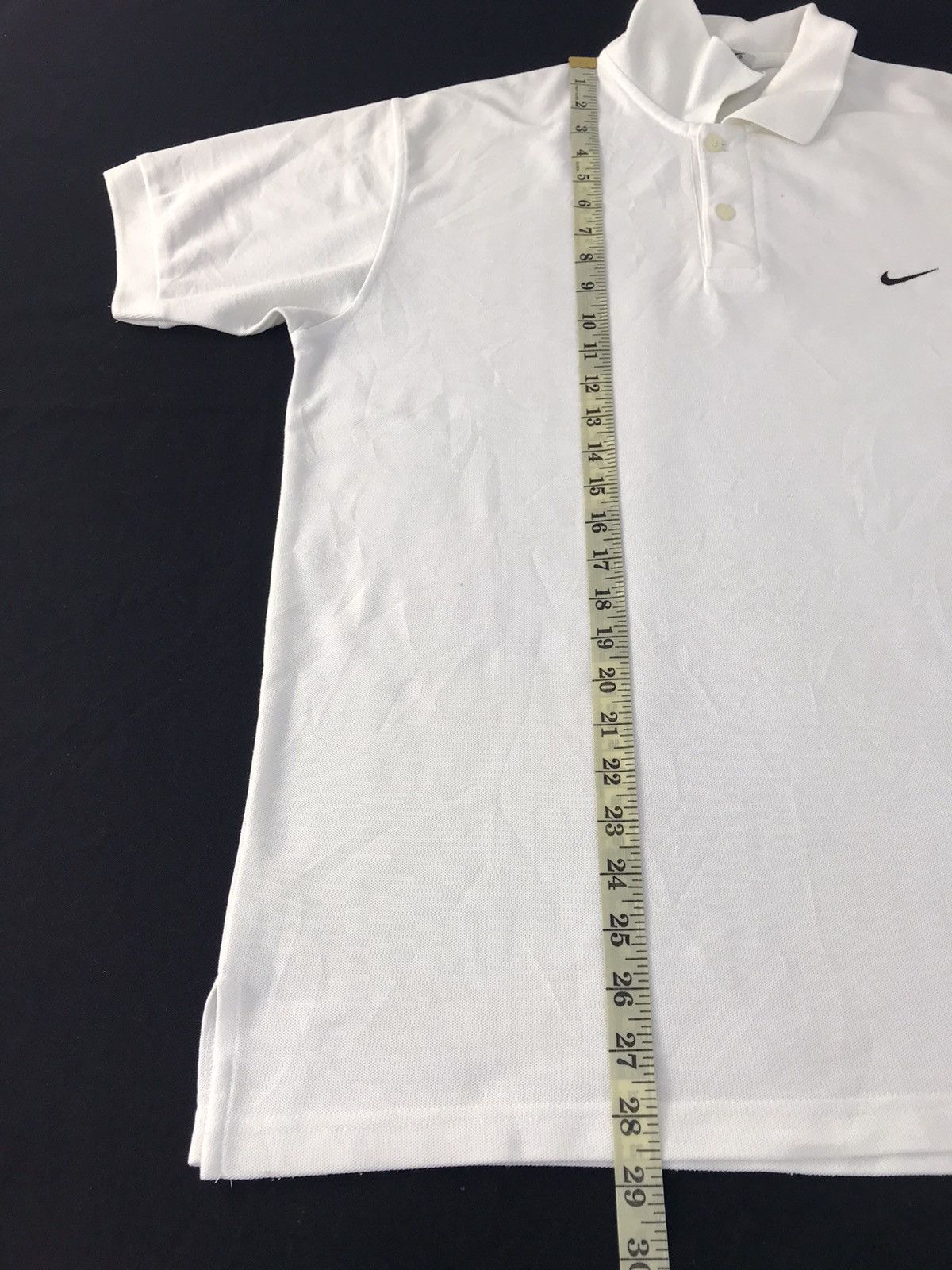 Nike Hype Nike Plain Minimalist Emboidery Logo Design Polo Tee Size US L / EU 52-54 / 3 - 9 Thumbnail