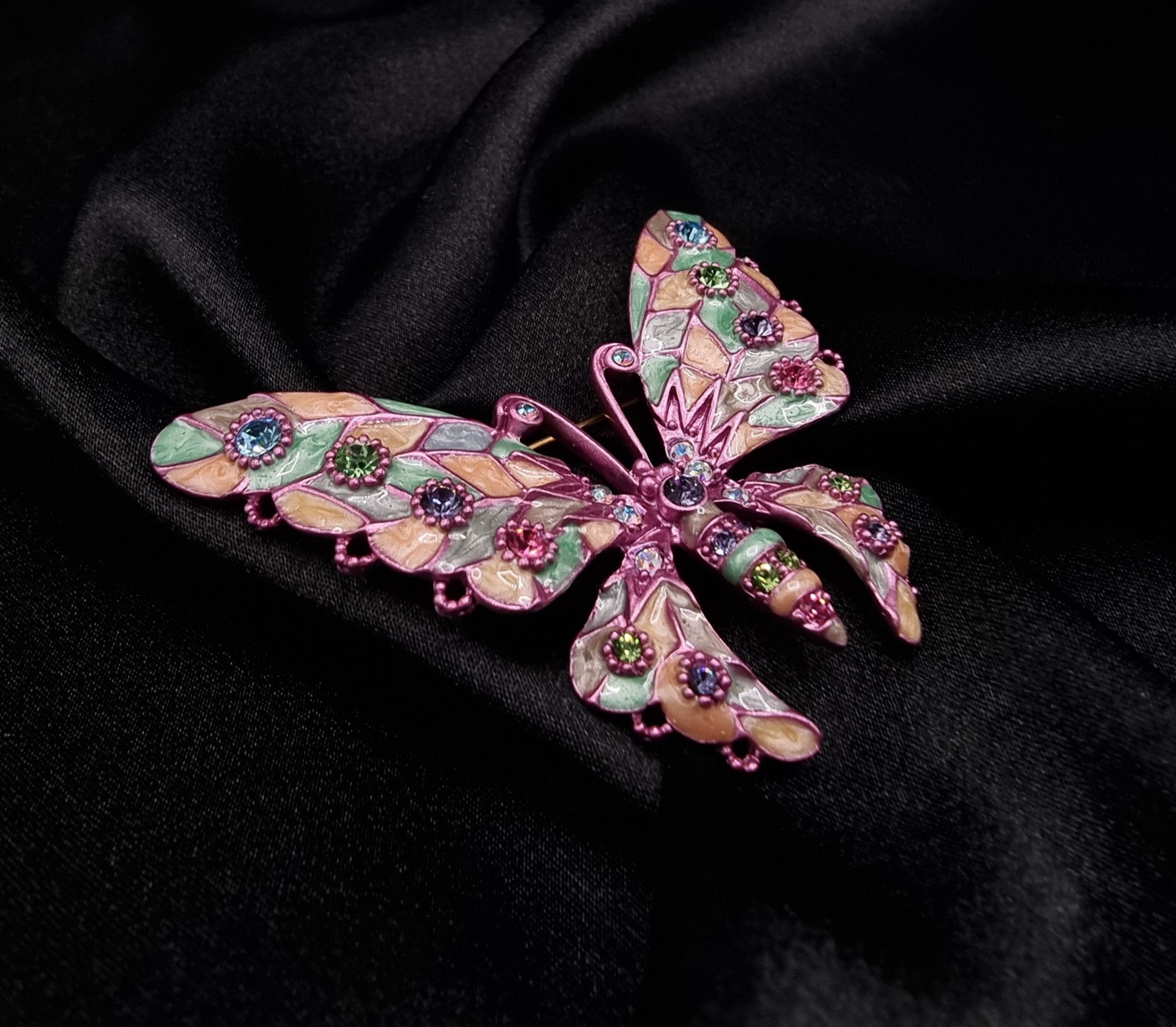 Joan Rivers Vintage Joan Rivers Brooch – Pink Green Enamel Butterfly Pin Size ONE SIZE - 1 Thumbnail