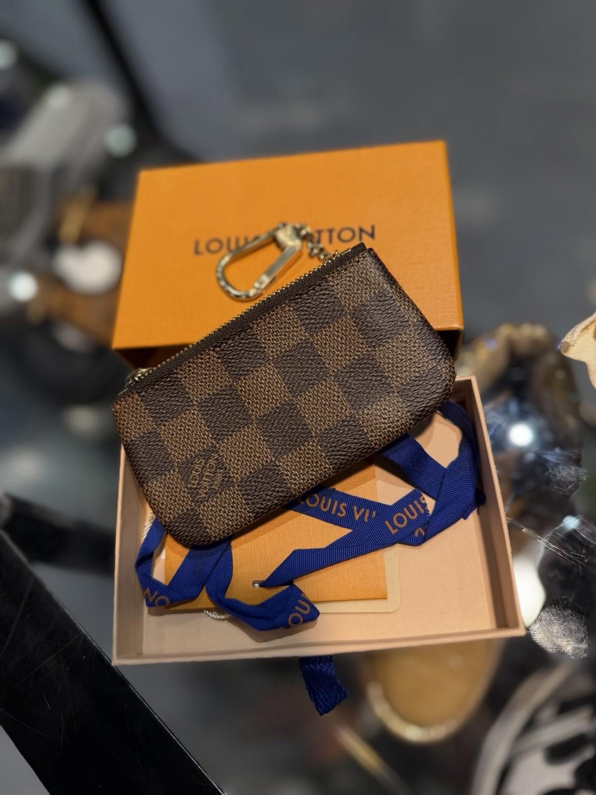 Louis Vuitton Authentic Louis Vuitton Monogram Coin Purse Key Case Real Size ONE SIZE - 1 Thumbnail