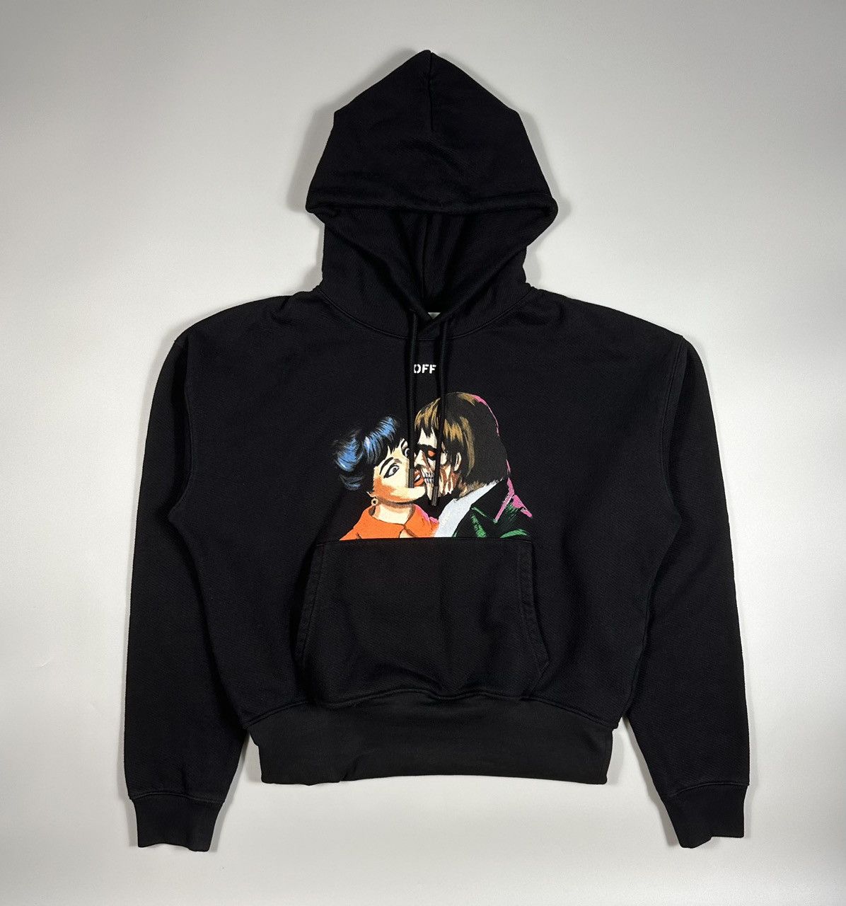 Off white kiss sweatshirt online