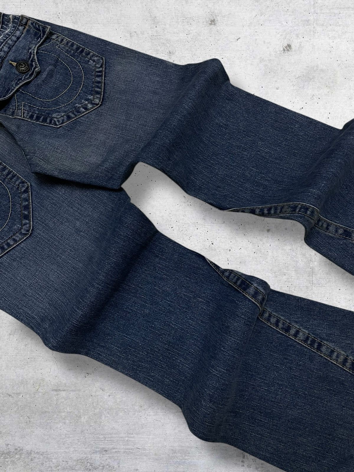 True Religion VINTAGE TRUE RELIGION DESIGNER RIPPED FAMOUS FLARED DENIM Size US 31 - 13 Thumbnail