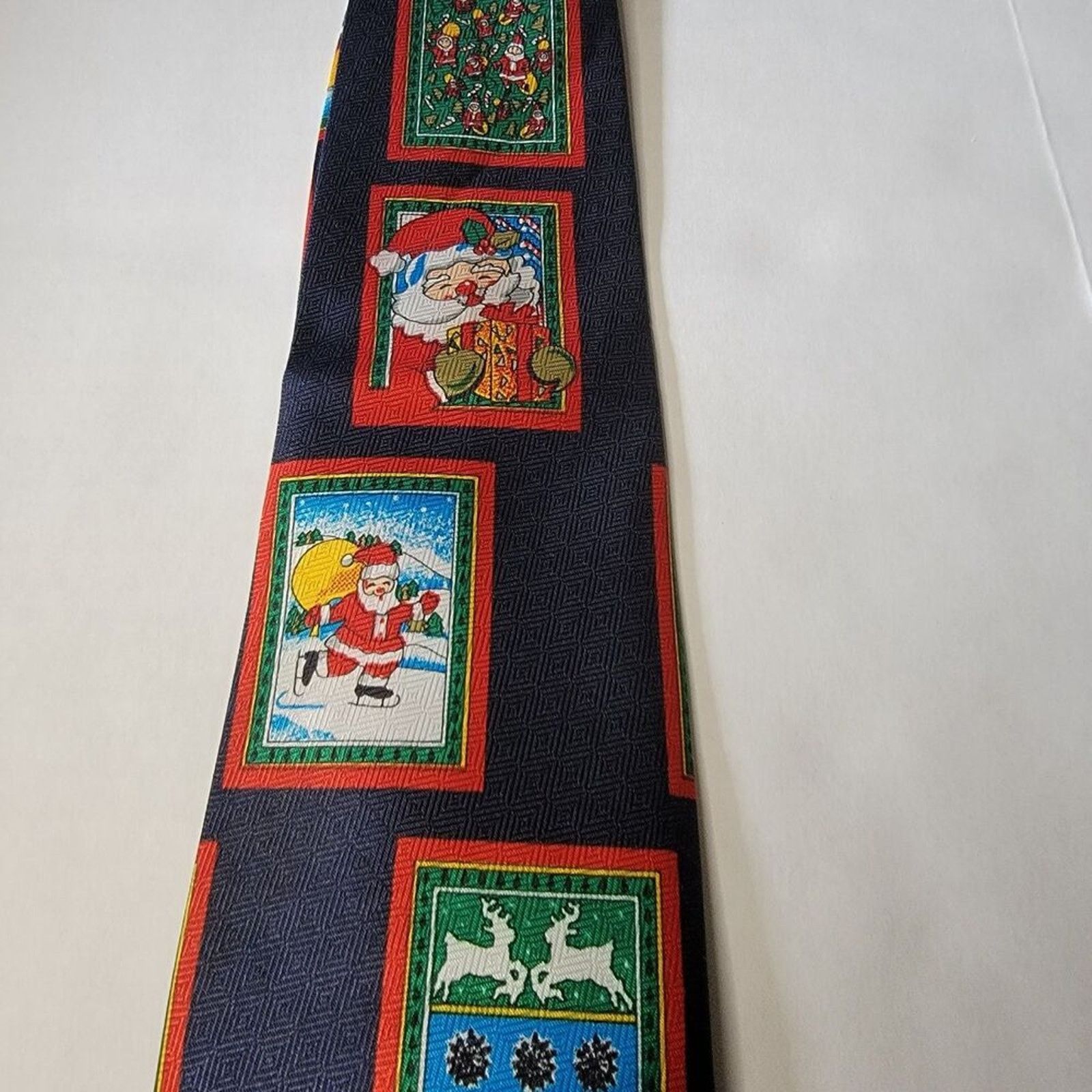 Other Dino Romaro Christmas Tie- Framed Xmas Pictures Size ONE SIZE - 1 Thumbnail