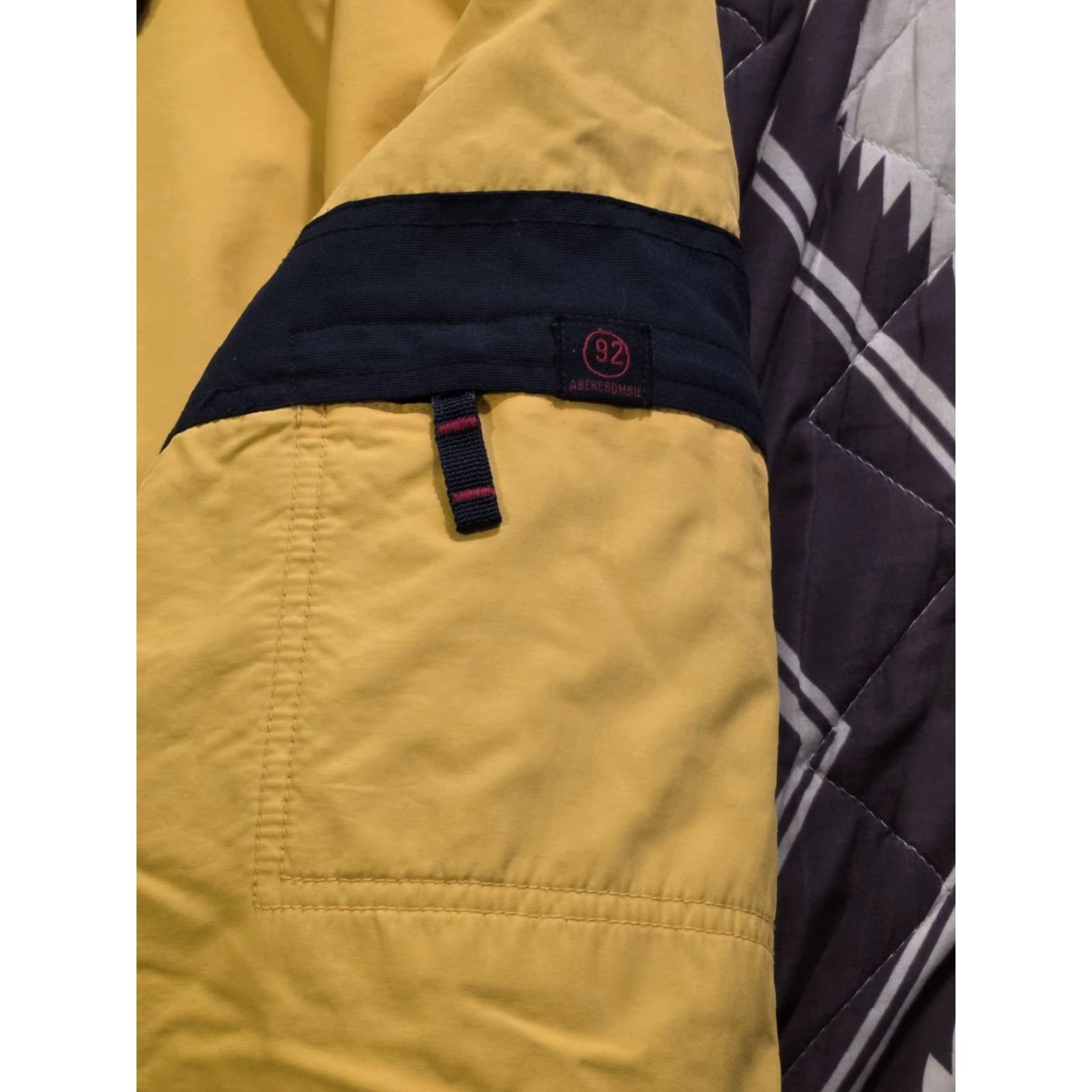 Abercrombie & Fitch VINTAGE Abercrombie & Fitch Jacket XL Men's Yellow Parka Fleece Lined Zip Full Zip Logo Embroidered Ski Outdoor 90s Winter Mens Size US XL / EU 56 / 4 - 6 Thumbnail
