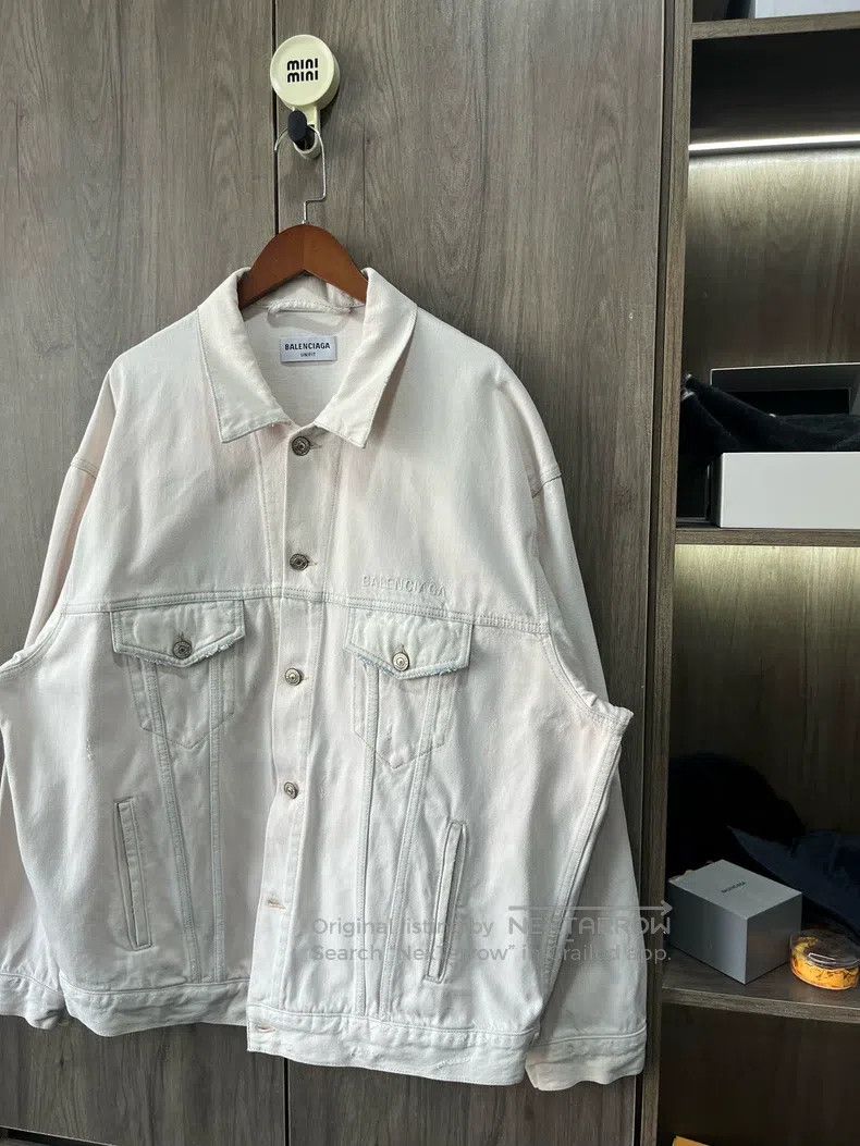 Balenciaga Balenciaga Embroidered white denim jacket Size US XS / EU 42 / 0 - 4 Thumbnail