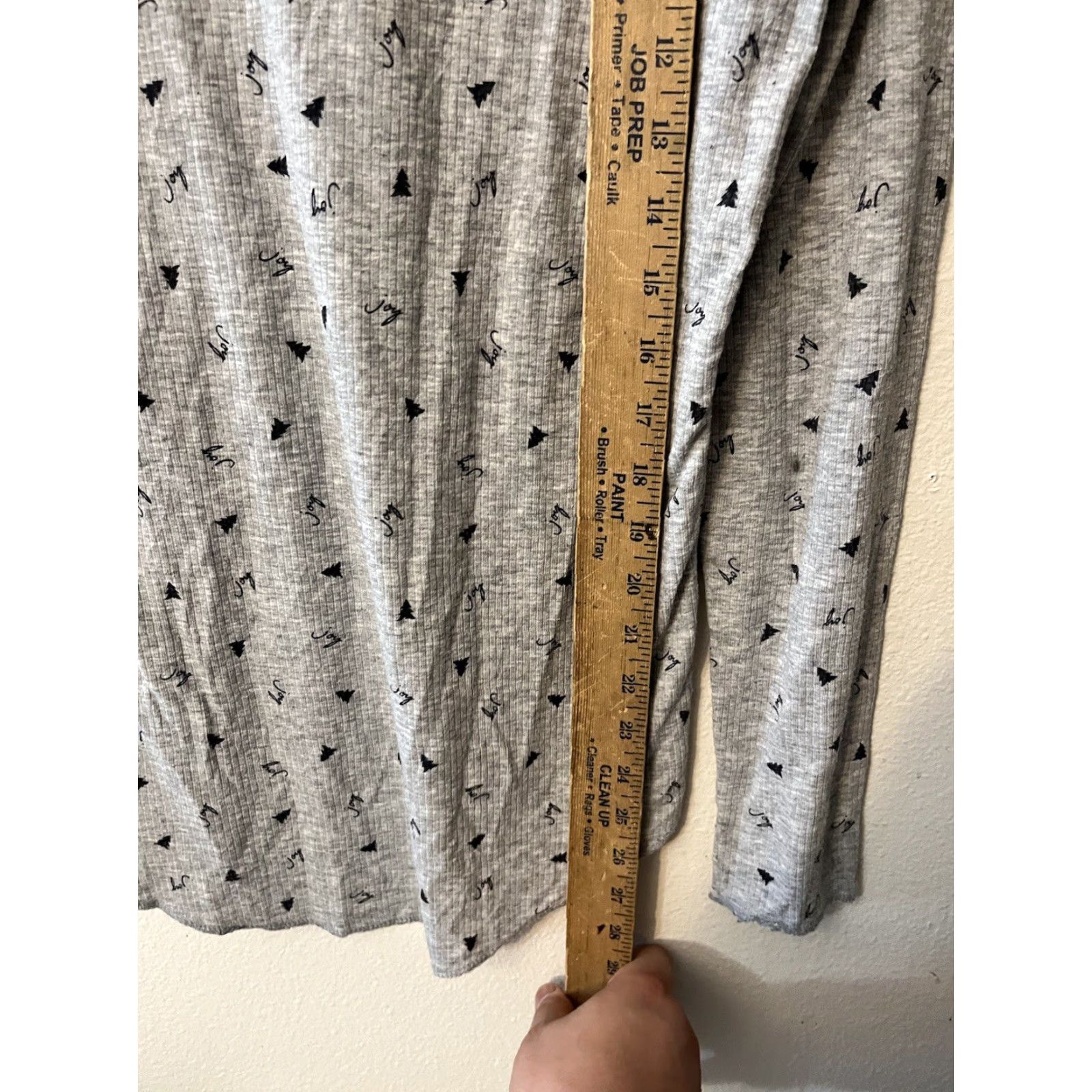 Gap VINTAGE Gap LOVE Long Sleeve Shirt Adult Large Gray 90s Holidays Womens Size L / US 10 / IT 46 - 4 Thumbnail