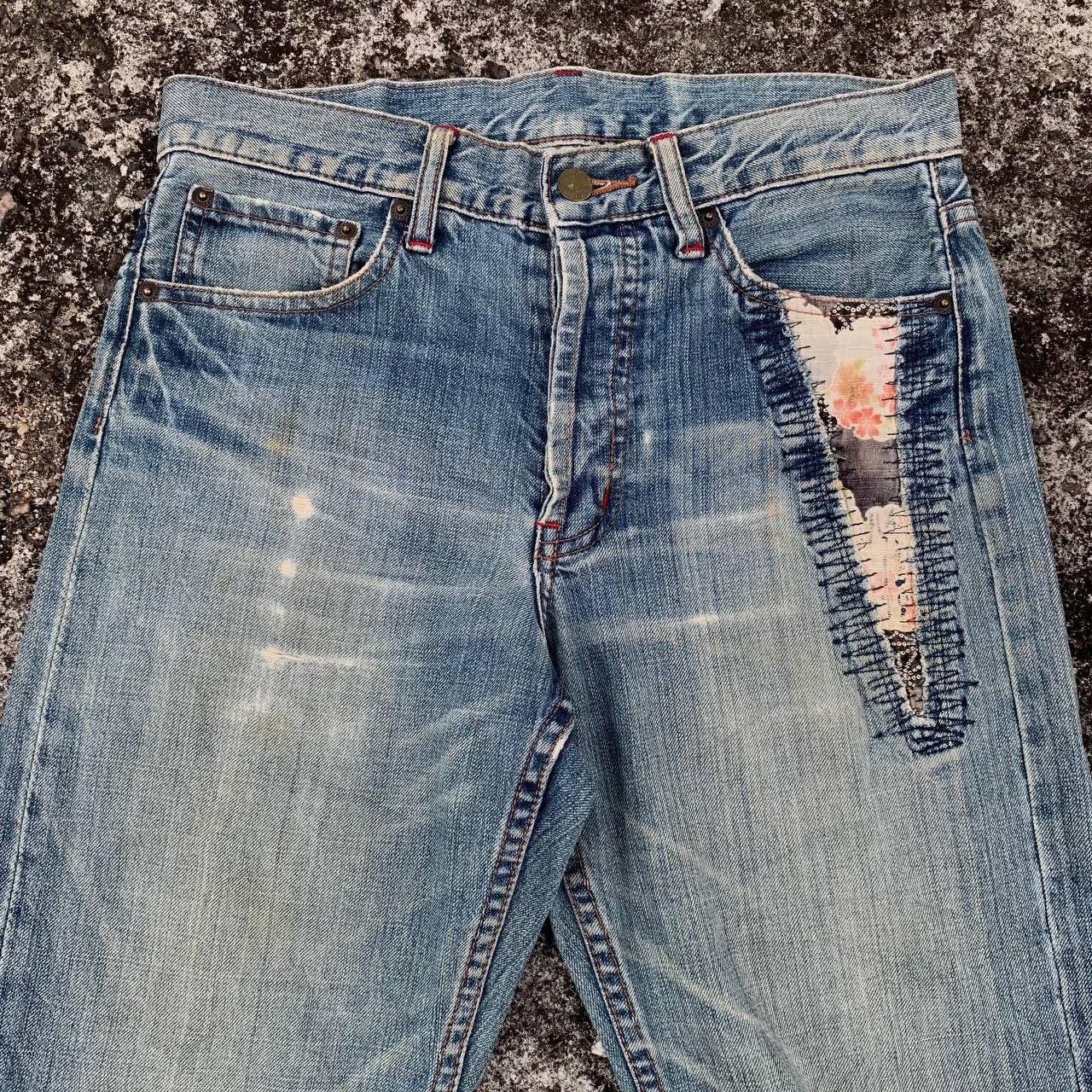 Takeo Kikuchi Takeo Kikuchi Jeans Light Blue Wash Denim Japanese Brand Size US 31 - 3 Thumbnail