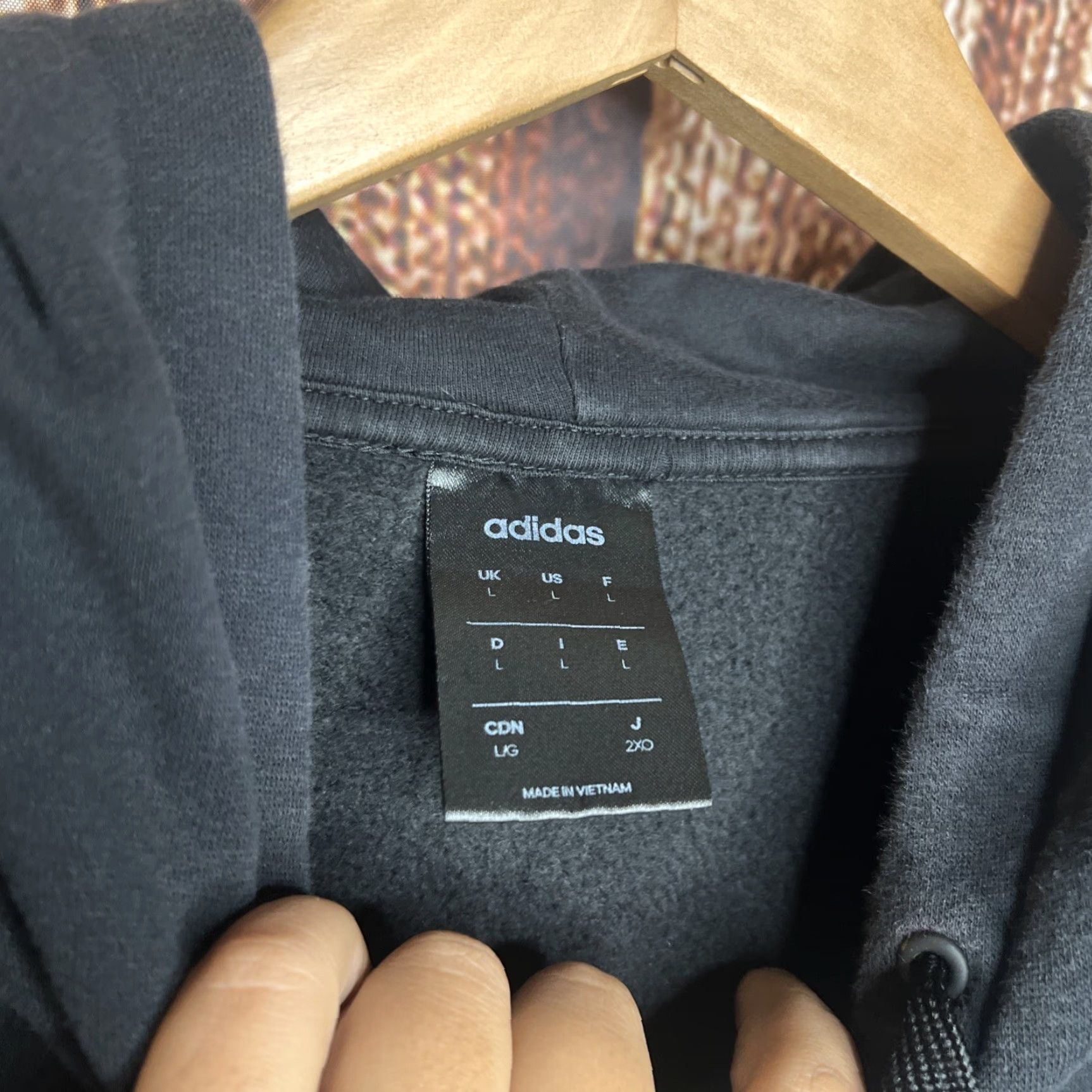 Adidas Adidas Hoodie Mens Large Black Spell Out Sweatshirt Pullover Sweatshirt All Seasons Hooded Regular Fit Knit Cotton Blend Size US L / EU 52-54 / 3 - 2 Thumbnail