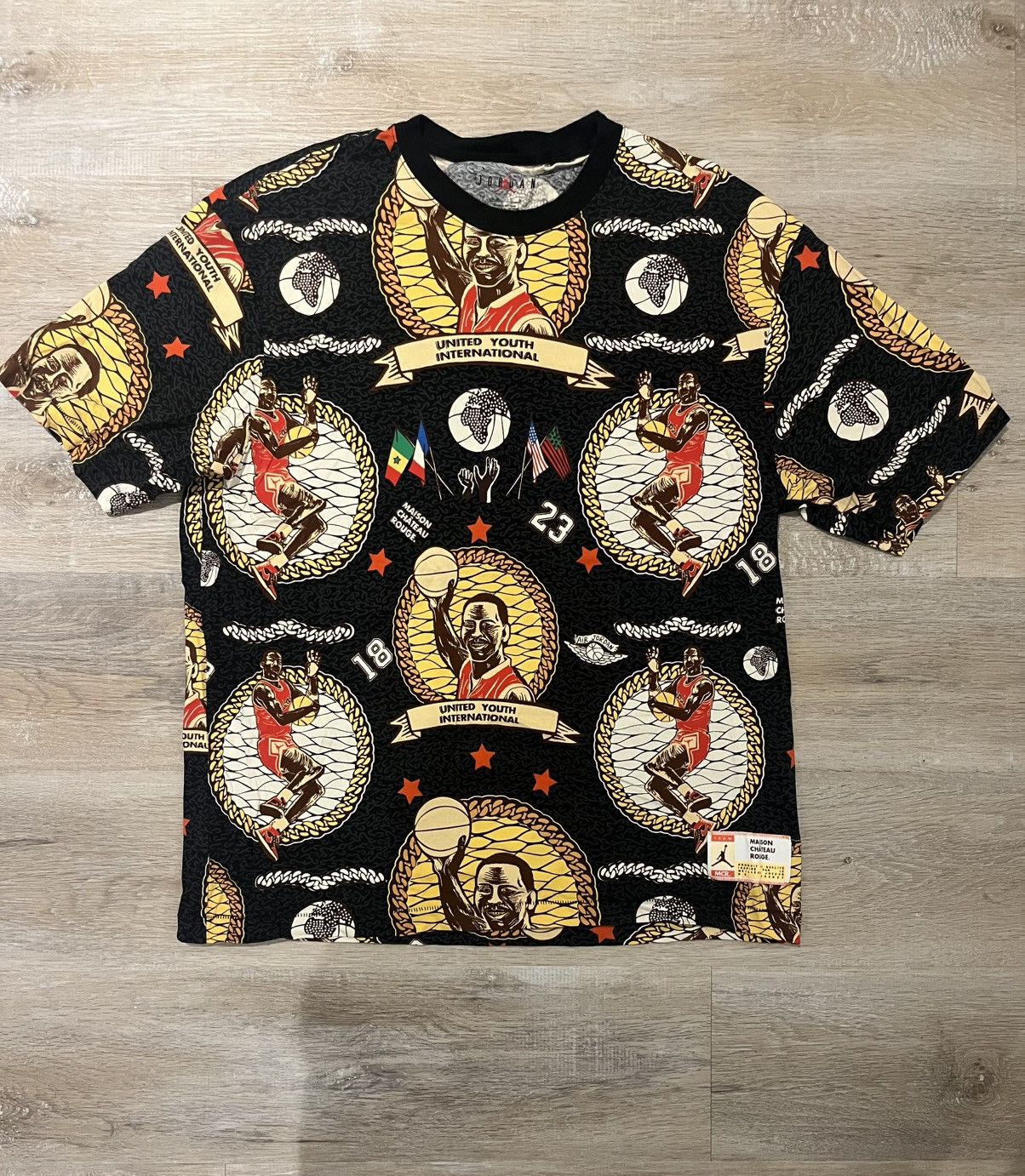Jordan Brand Tshirt Jordan x Maison Chateau Rouge (size L) Size US L / EU 52-54 / 3 - 1 Thumbnail
