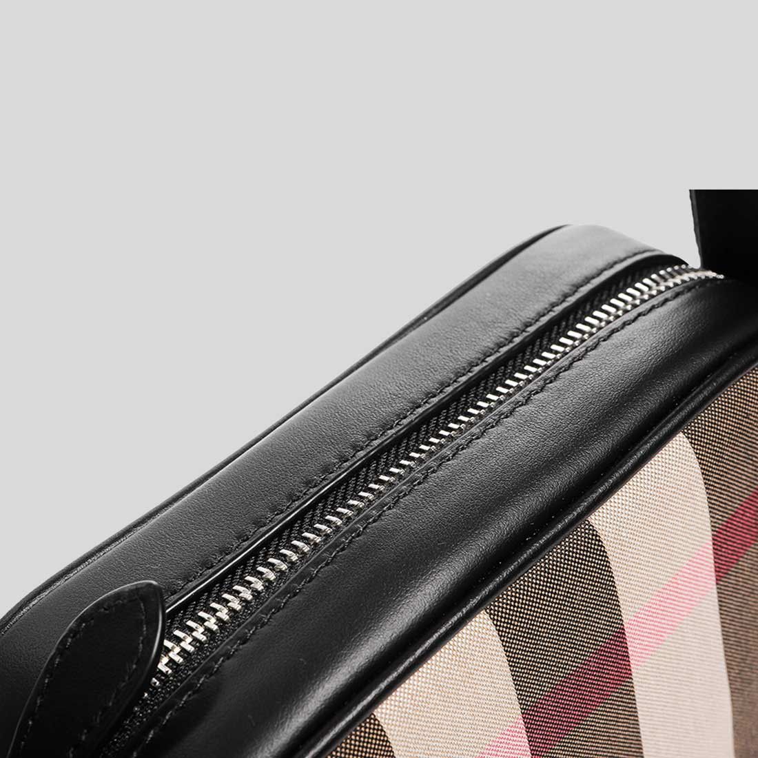 Burberry o1w1db10126 Size: OS / ML Paddy V Check Crossbody Bag Size ONE SIZE - 6 Thumbnail