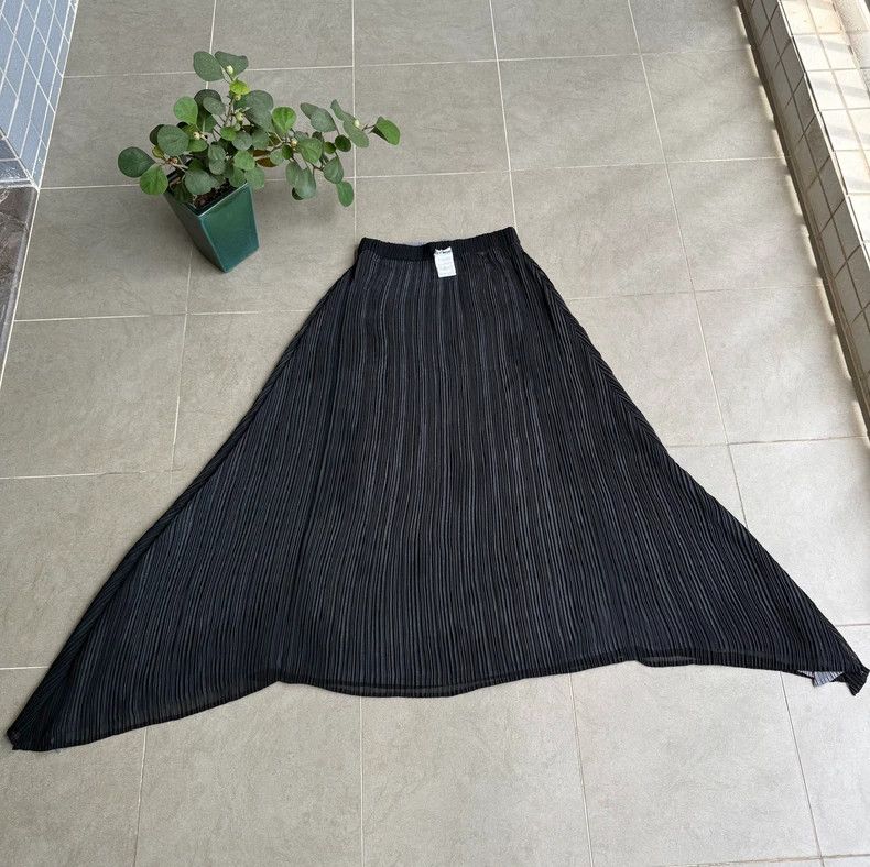 Issey Miyake Issey Miyake size:M Grey skirt Size 42" / US 20 - 4 Thumbnail